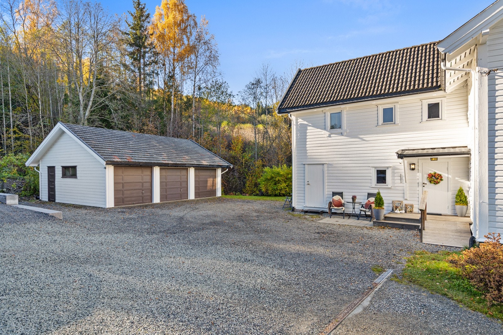 Trippel garasje Galleribilde