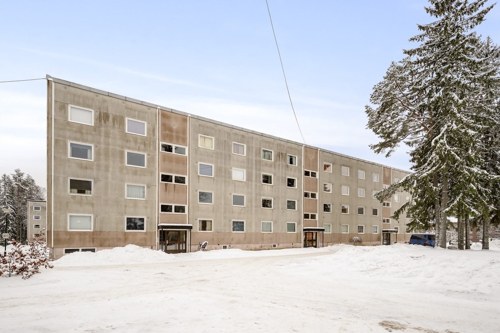 Fasaden sett fra inngangssiden Galleribilde