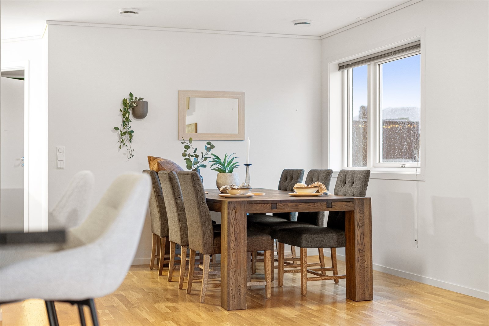 God plass til spisebord. Galleribilde