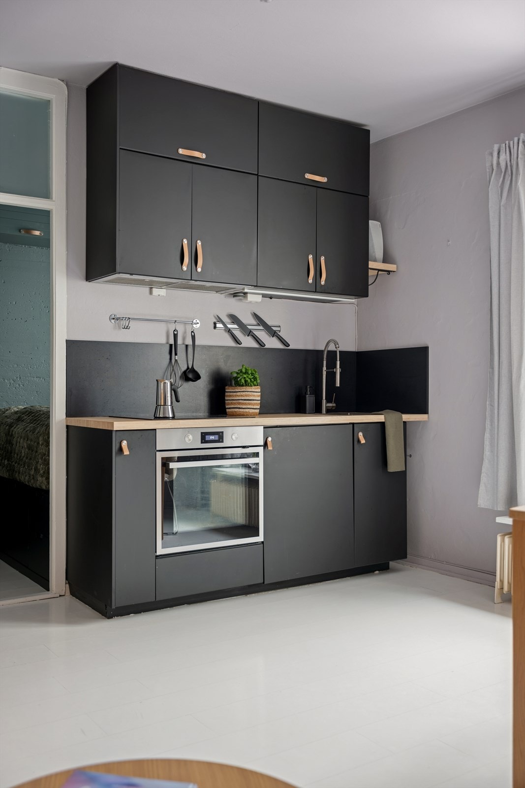 Integrerte hvitevarer og opplegg for oppvaskmaskin Galleribilde