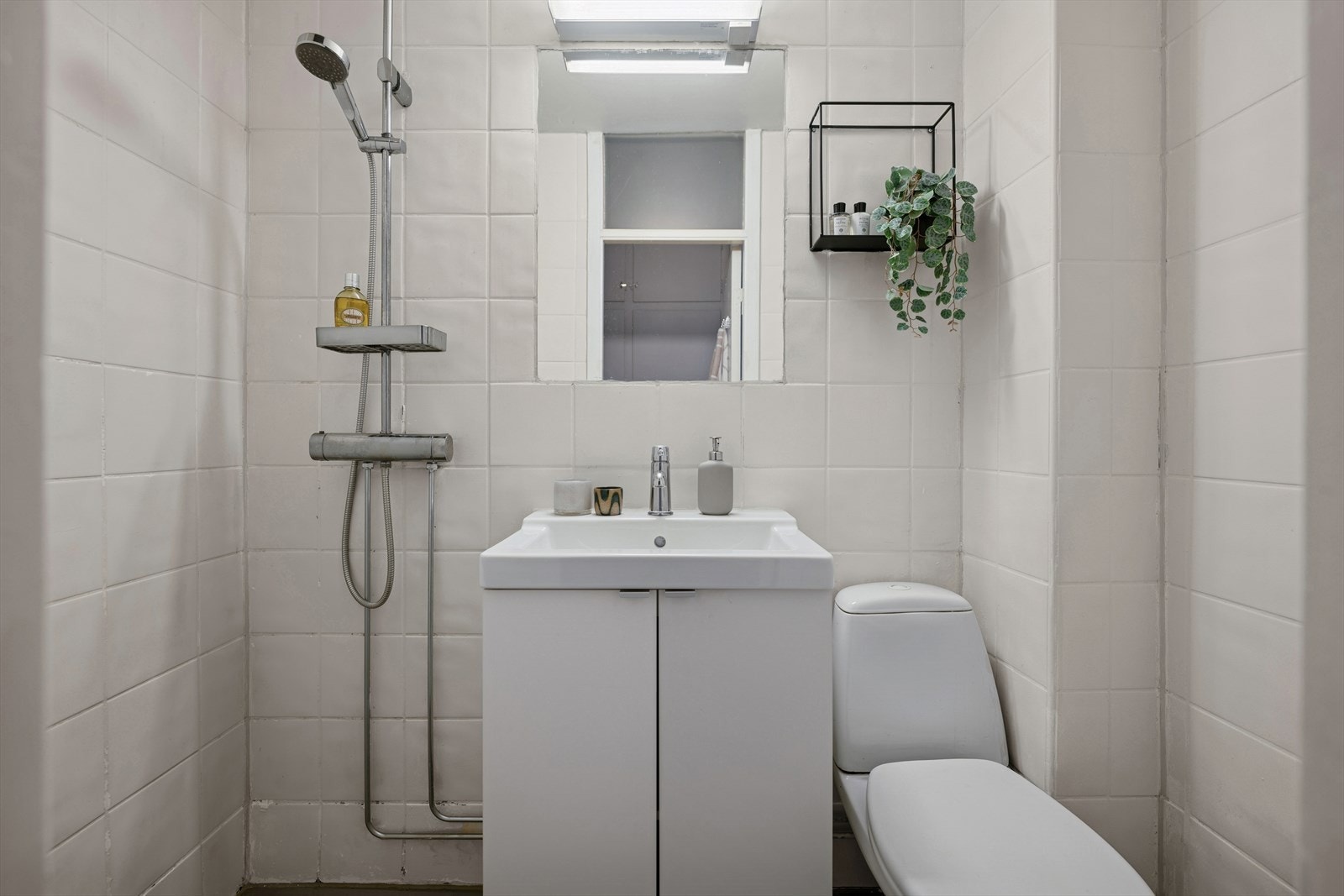 Flislagt bad med gulvvarme Galleribilde