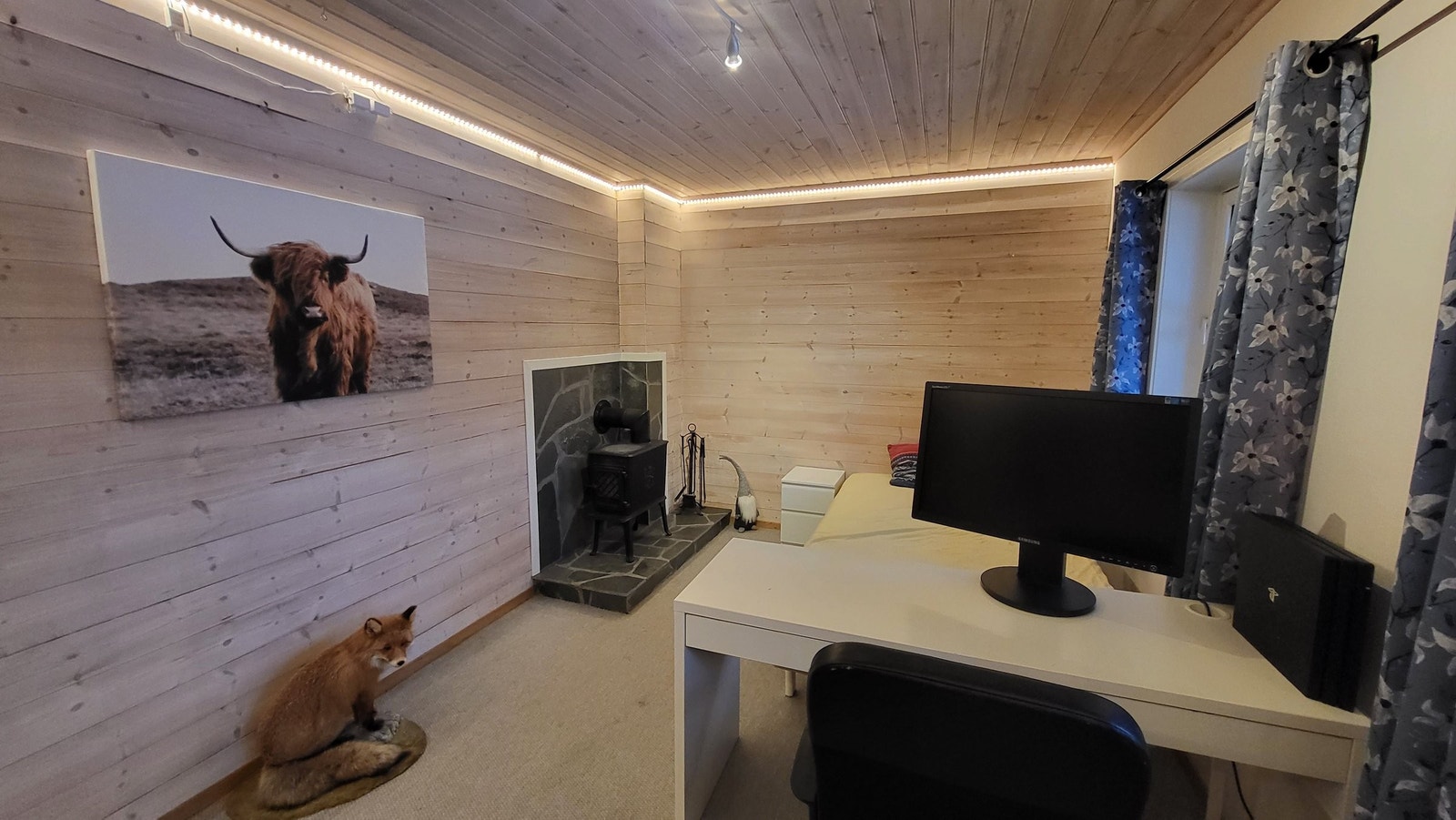 Kjellerstue med vedovn Galleribilde