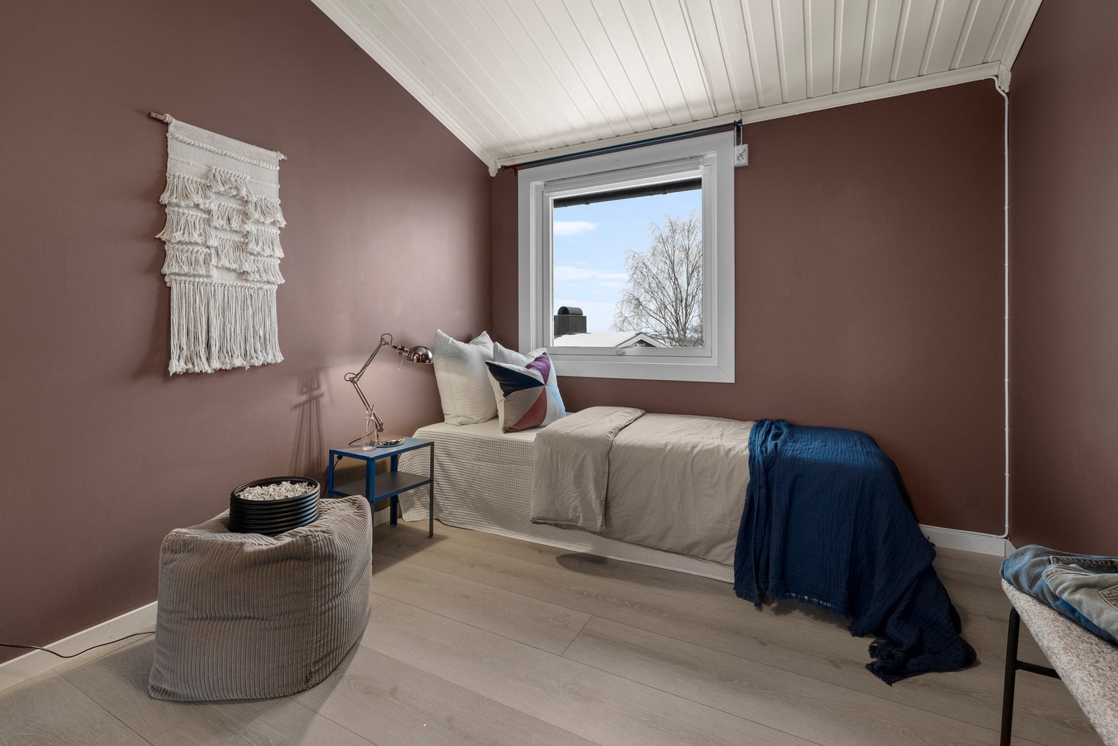 Soverom 2 er også romslig. Galleribilde