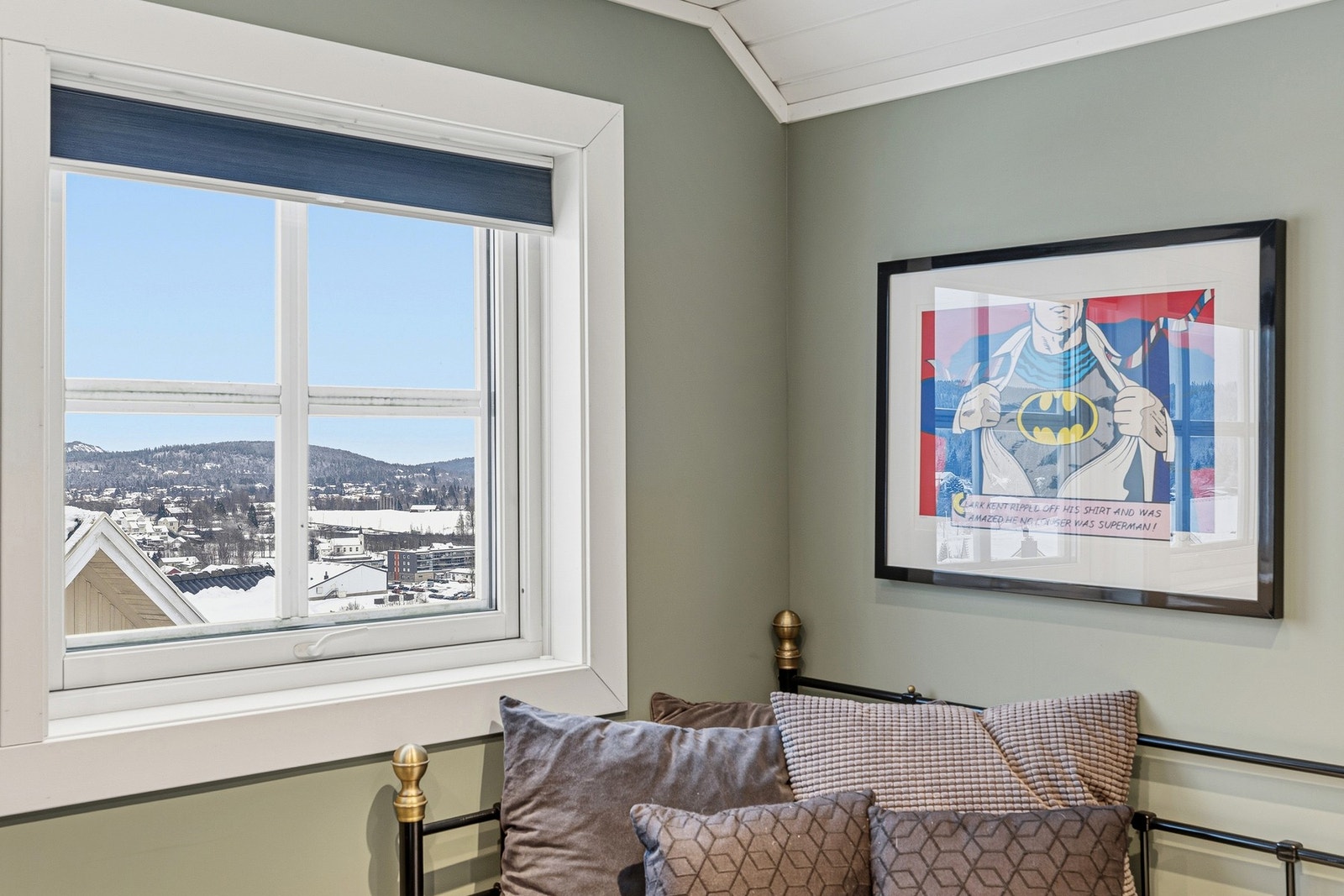 Utsikt fra gjesterom/tv-stue. Galleribilde