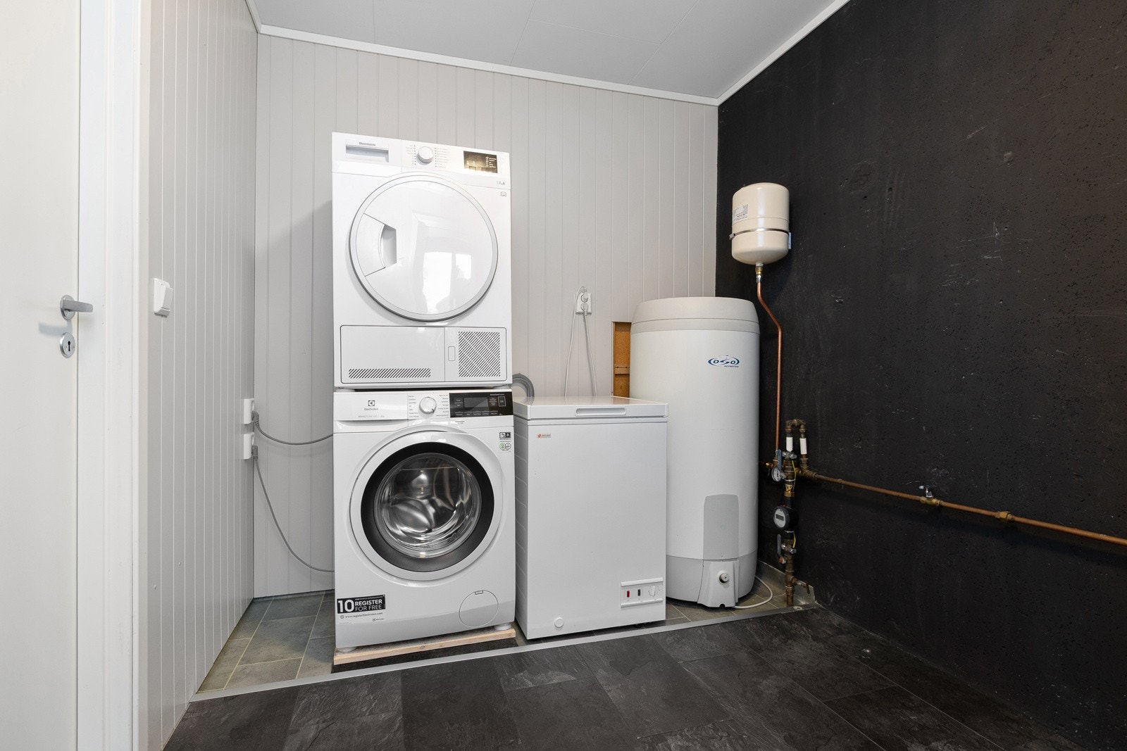 Vaskerom, ikke godkjent til varig opphold. Galleribilde