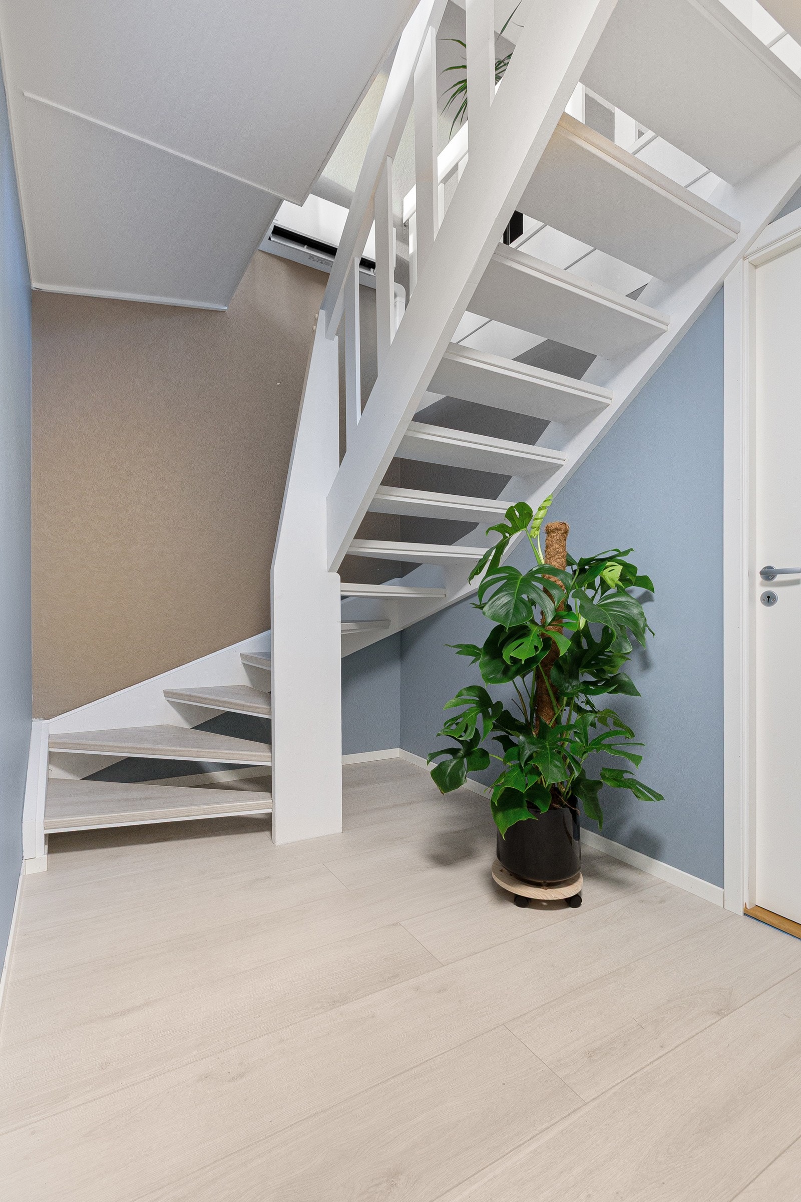 Videre opp til hovedetasjen. Galleribilde