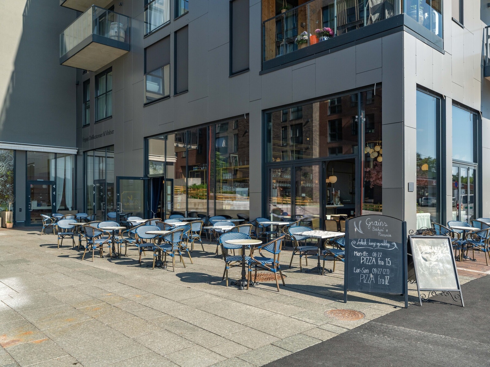 Spisesteder som Grains, Frysja Delikatesse og Vinbar og Jønk! Galleribilde