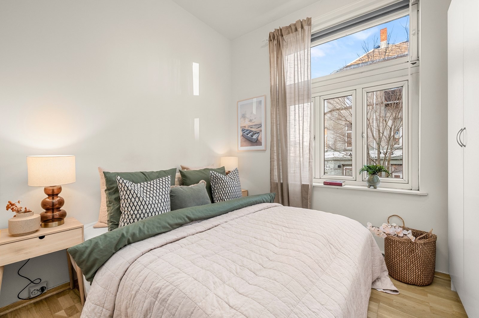 Lyst og behagelig soverom på 7,9 m² Galleribilde