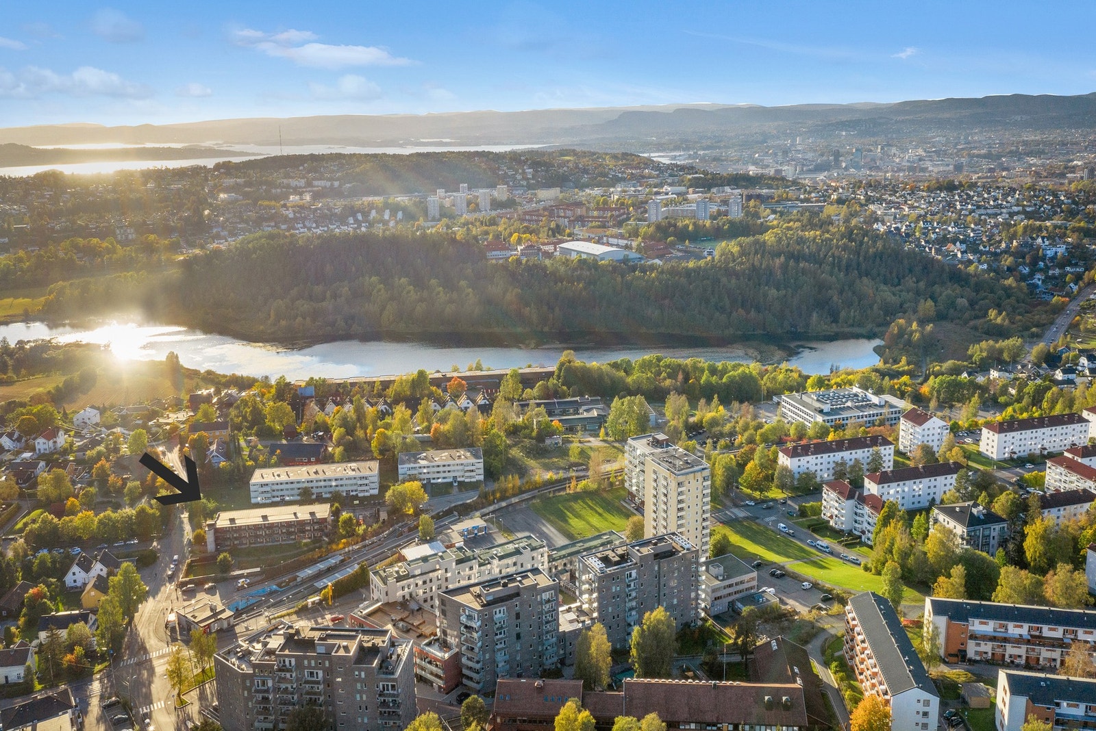 God infrastruktur i nærområdet, samt nærhet til tur- og rekreasjonsområder, gjør dette området til et spesielt godt bomiljø. Galleribilde