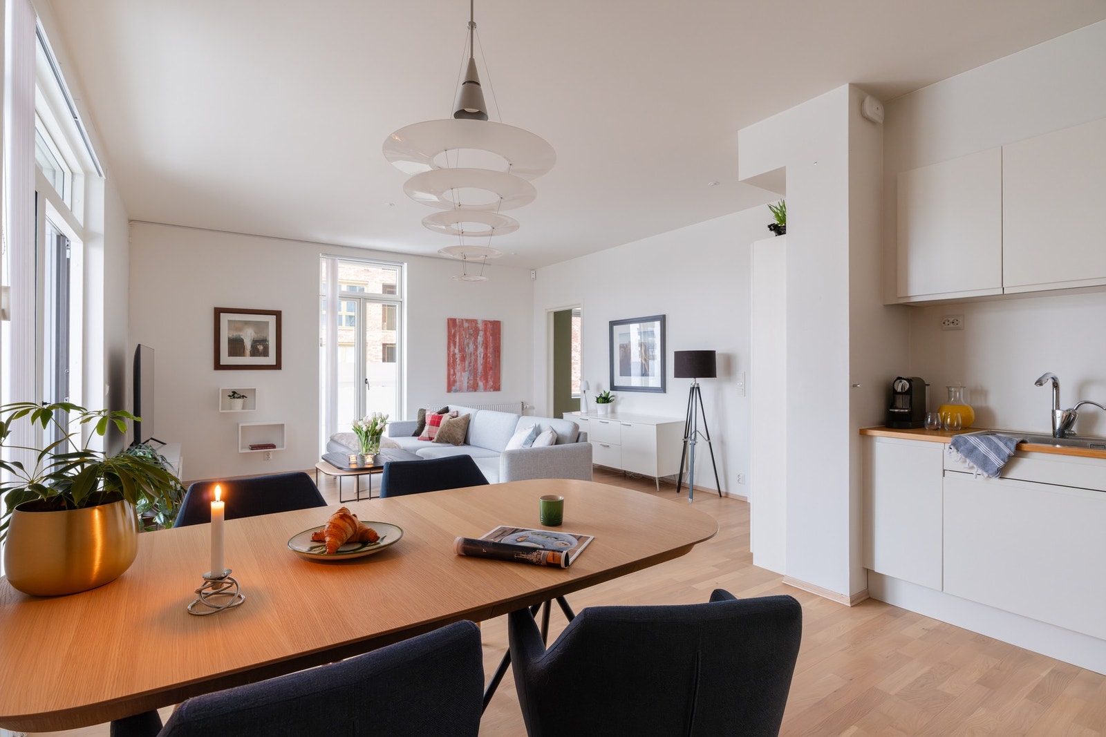 Her kan du invitere venner og familie til hyggelige lag. Galleribilde