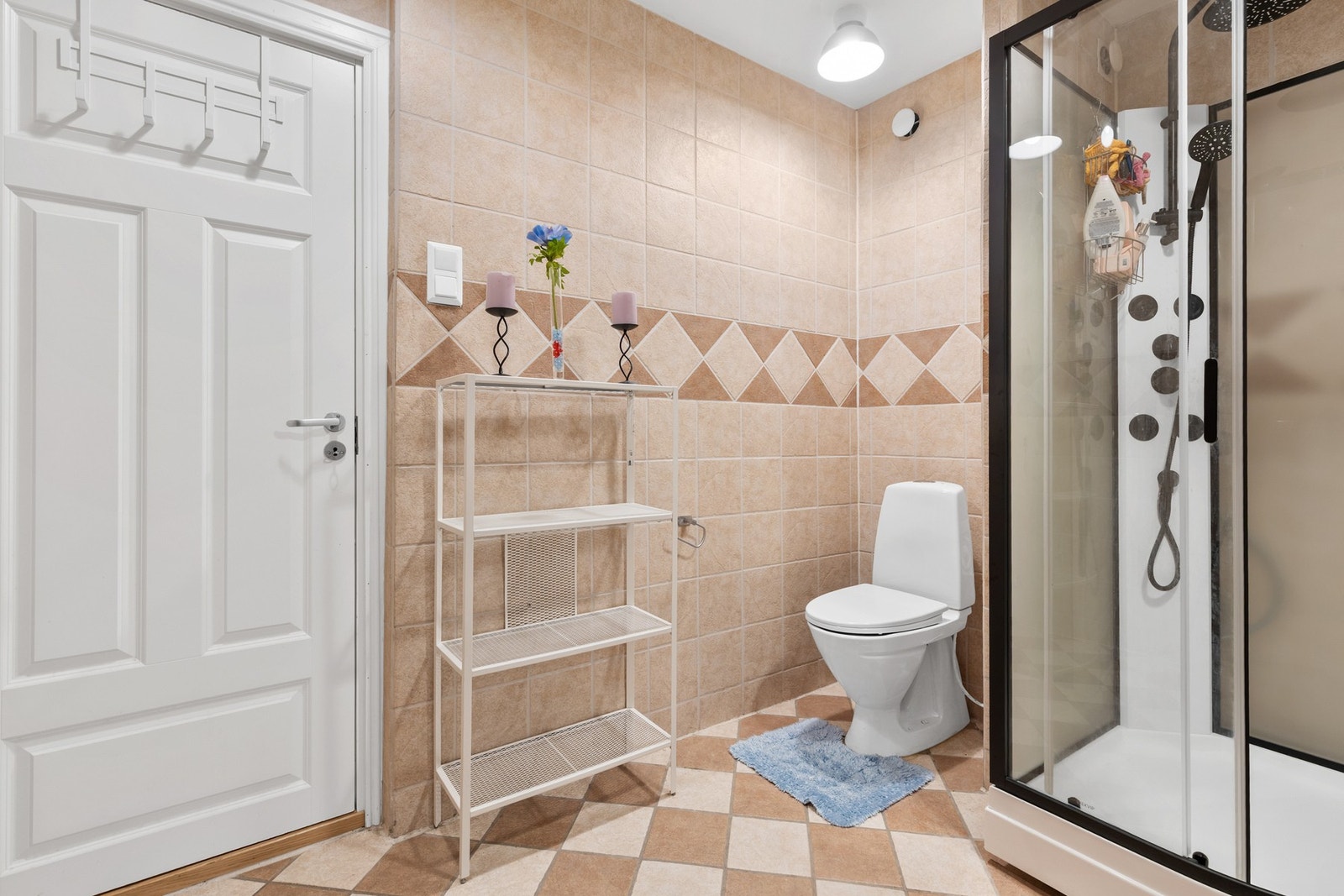 Rommet har ventilasjon via felles avtrekk Galleribilde