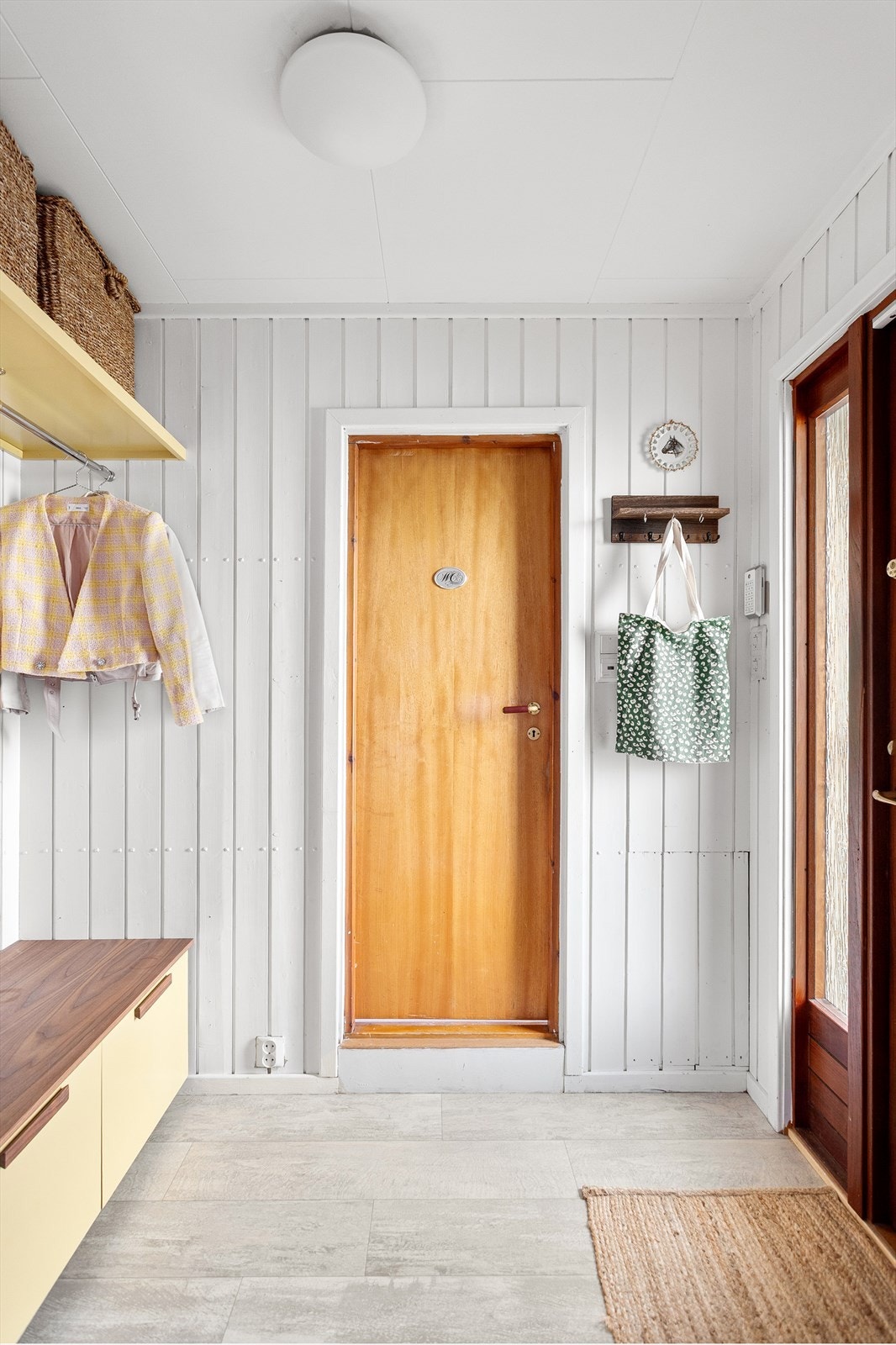 Badet ligger rett ved inngangspartiet. Galleribilde