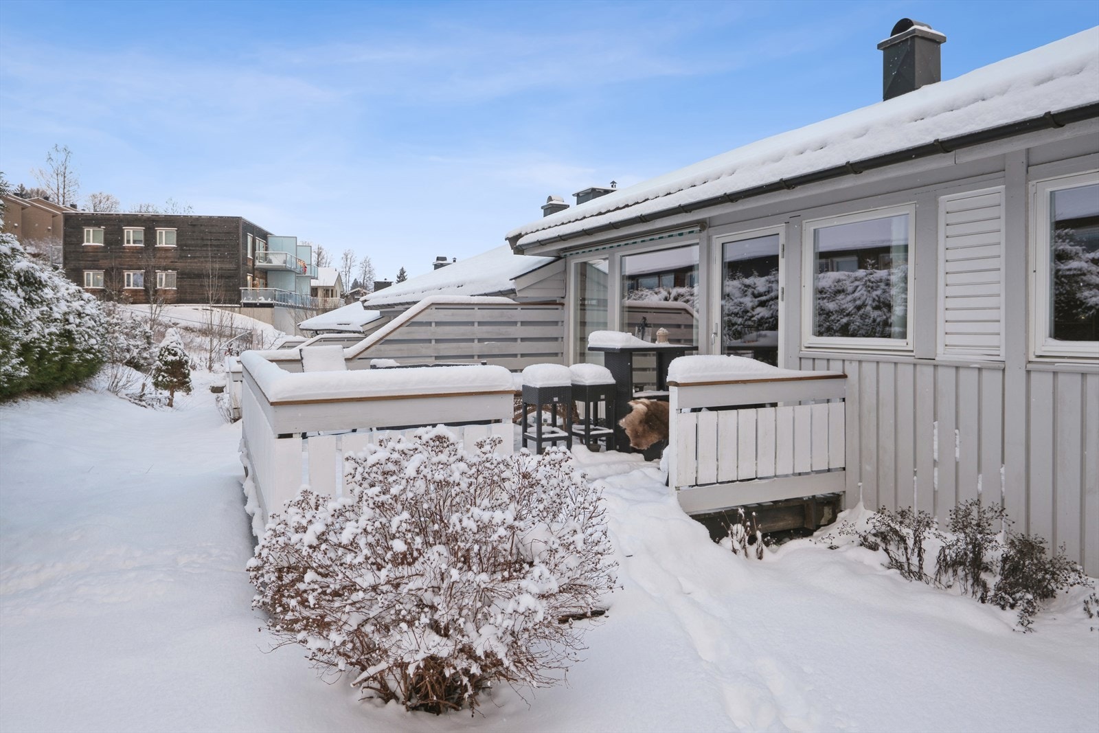 På baksiden av boligen er det også en liten hage. Galleribilde