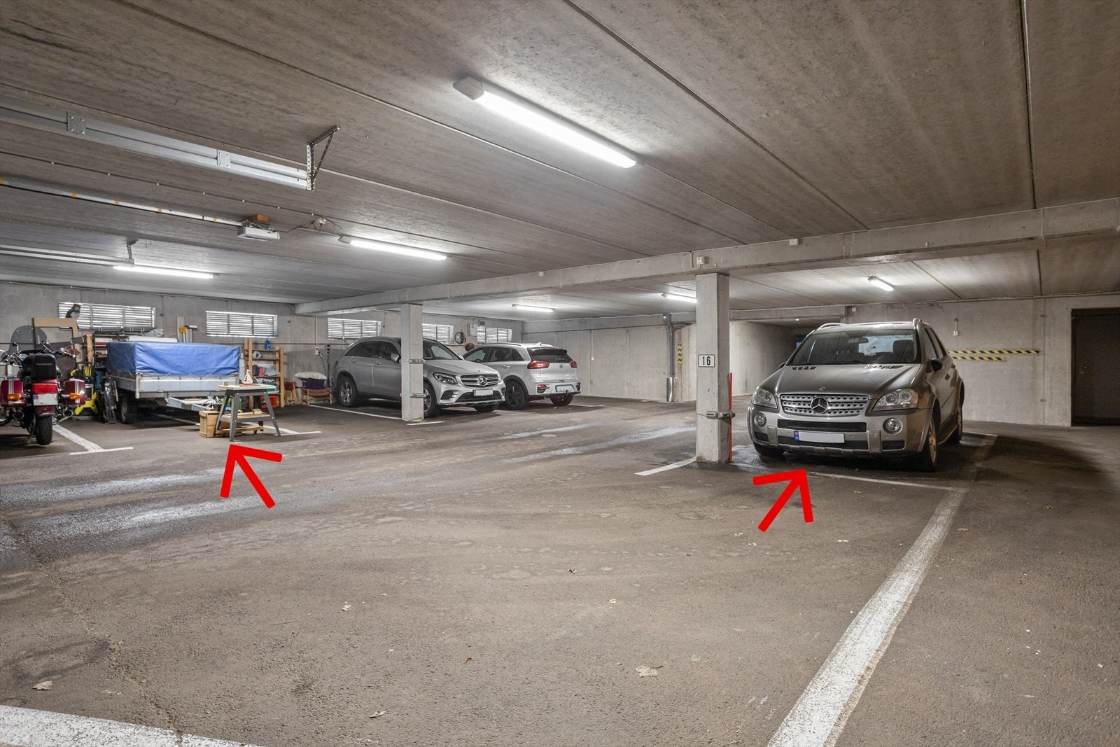 Leiligheten disponerer 2 garasjeplasser. Galleribilde