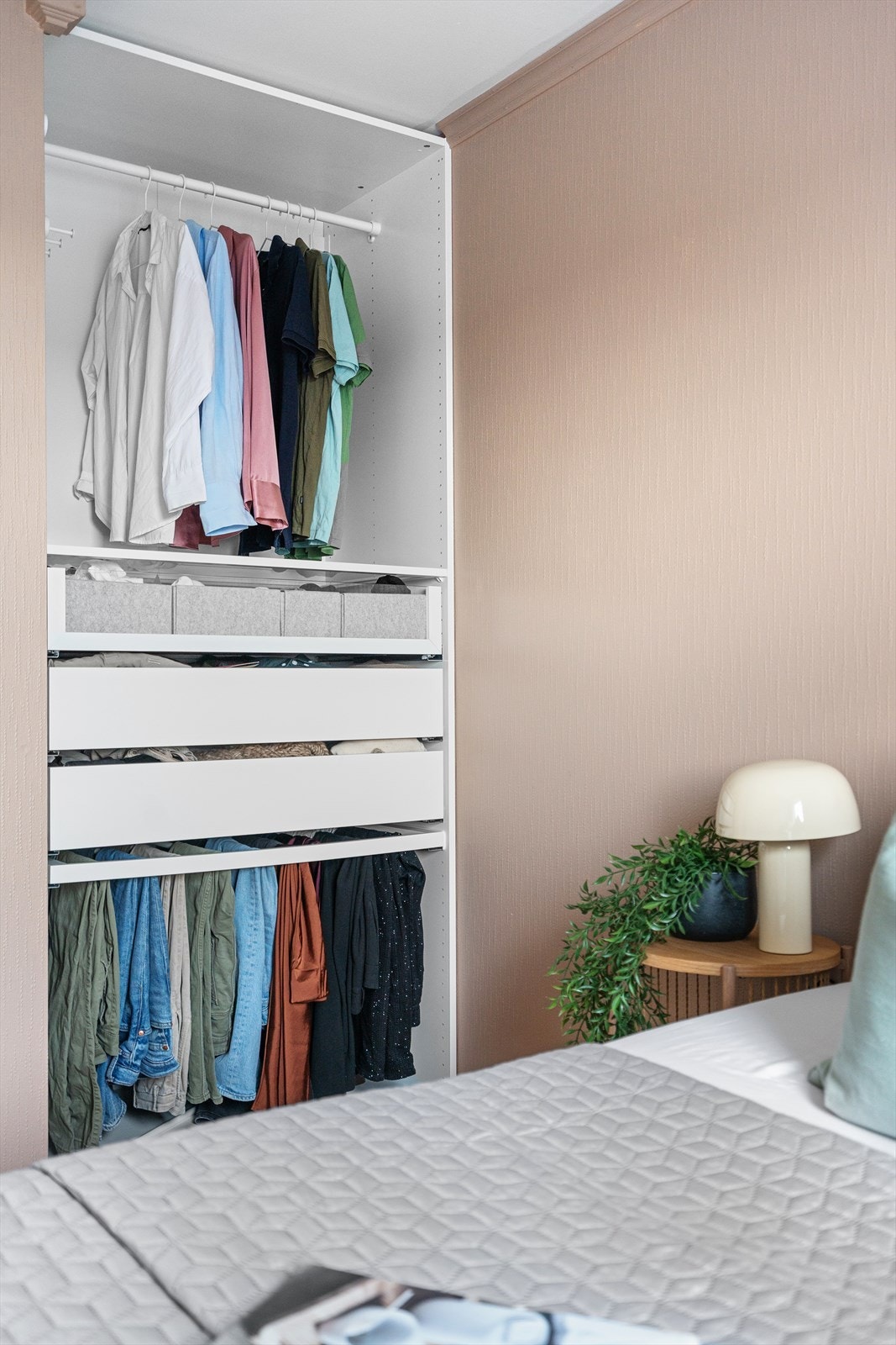 Garderobeskap på soverom I. Galleribilde