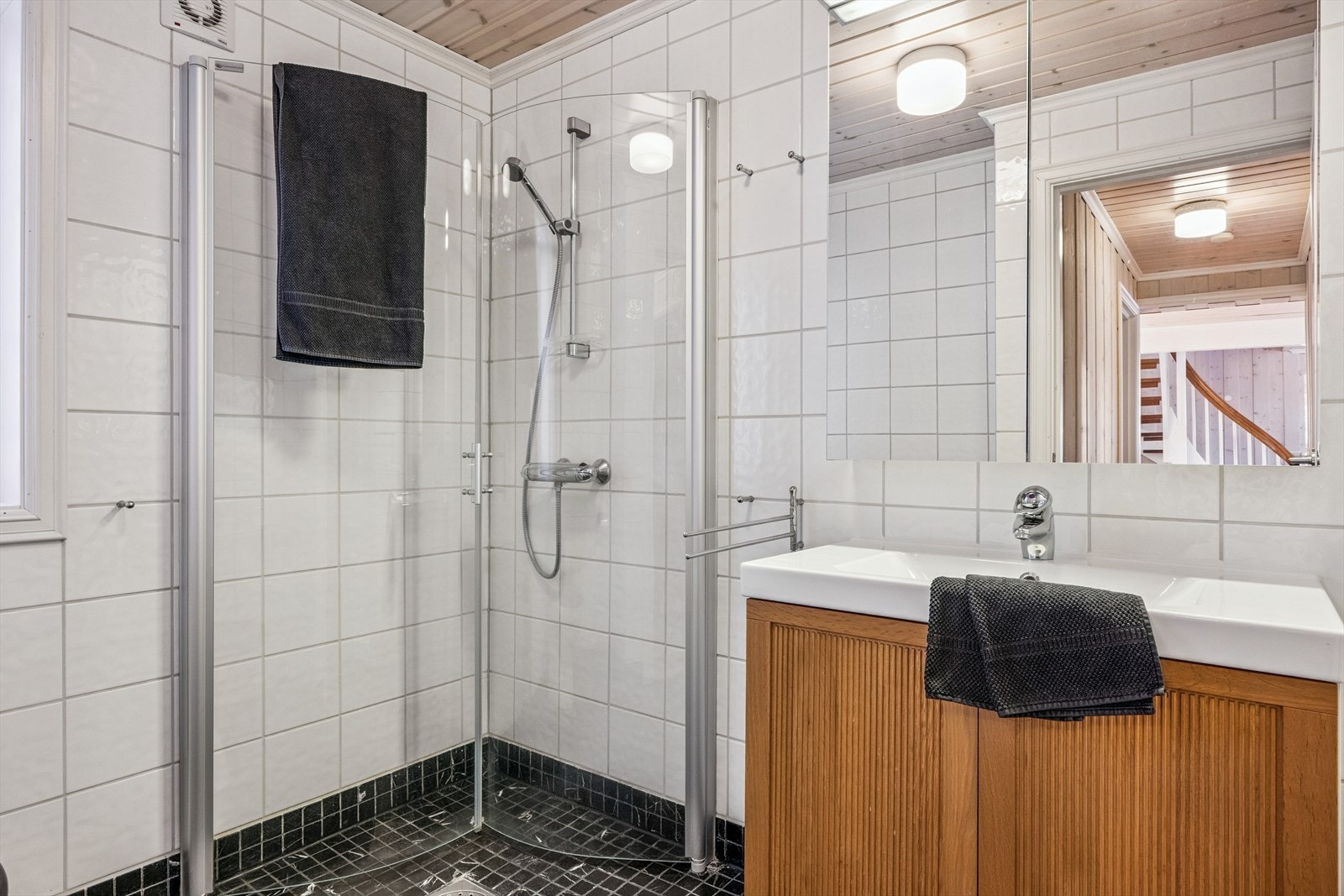 Bad i 1.etasje. Galleribilde