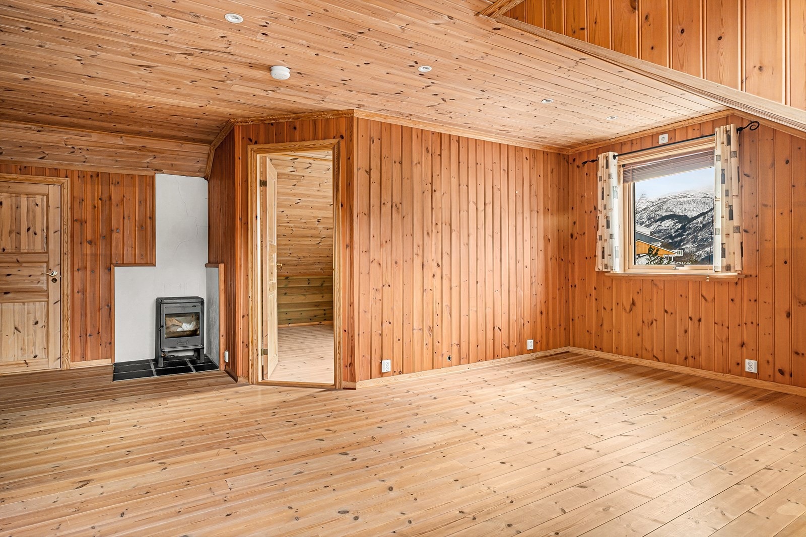 Loftsetasje. Galleribilde