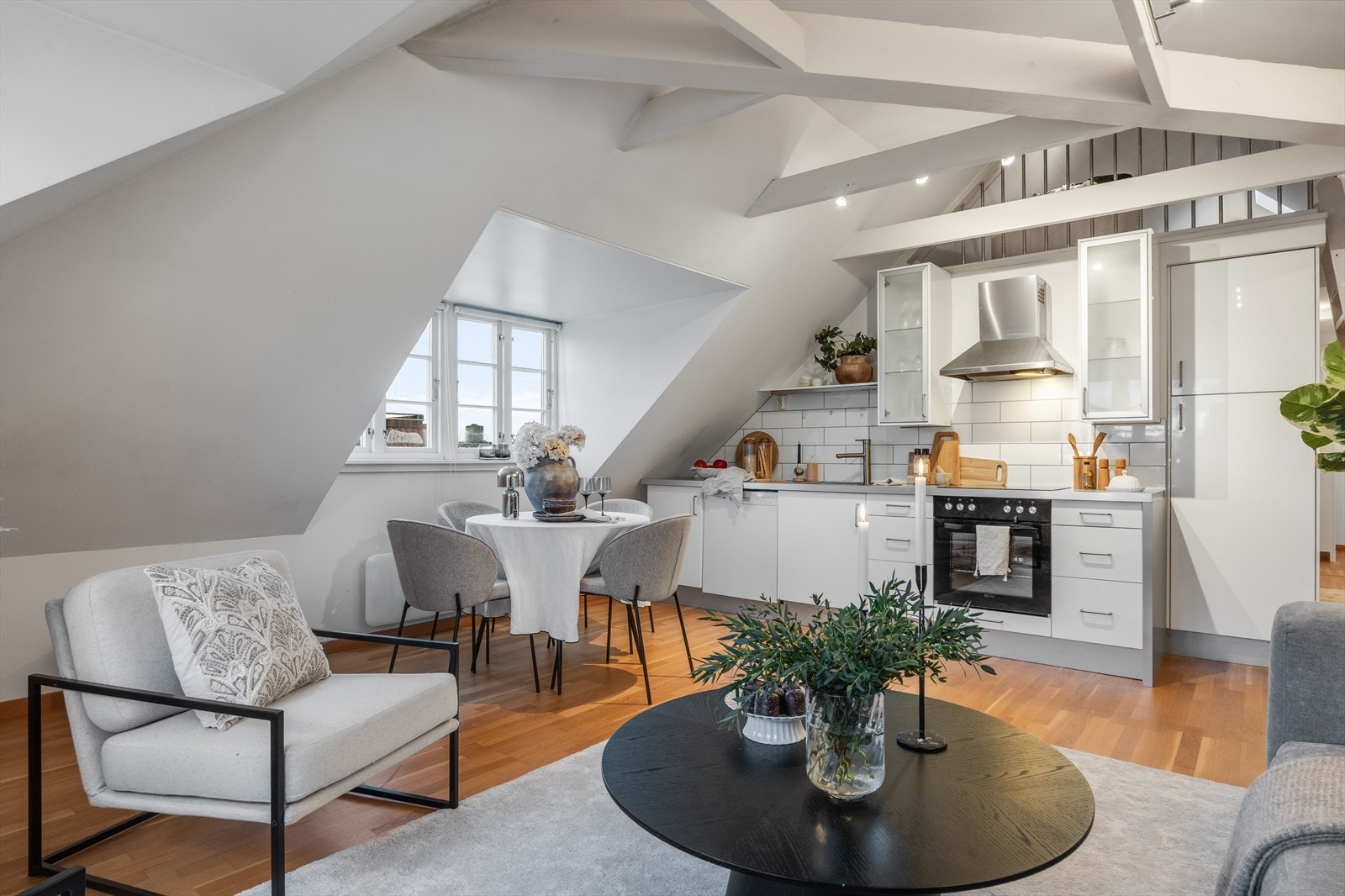 Stilren og moderne 3-roms leilighet Galleribilde