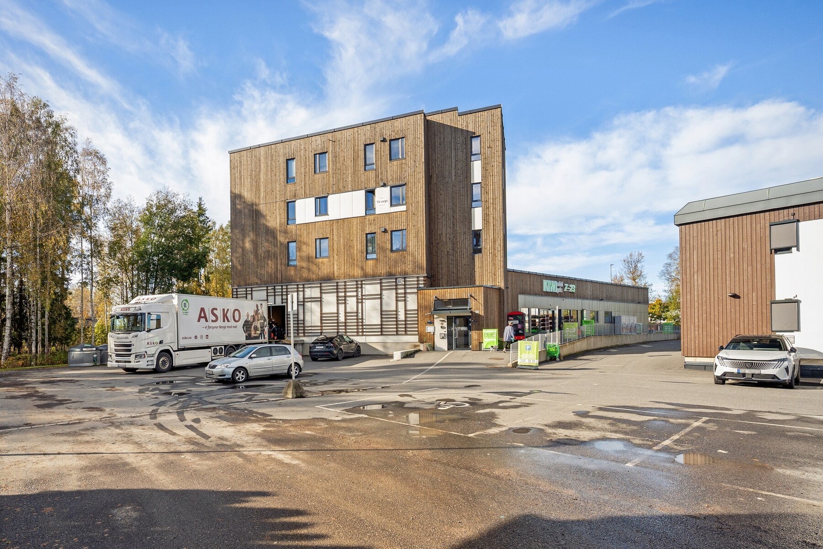 I underetasjen ligger det en Kiwi, veldig praktisk for hverdags handling. Galleribilde