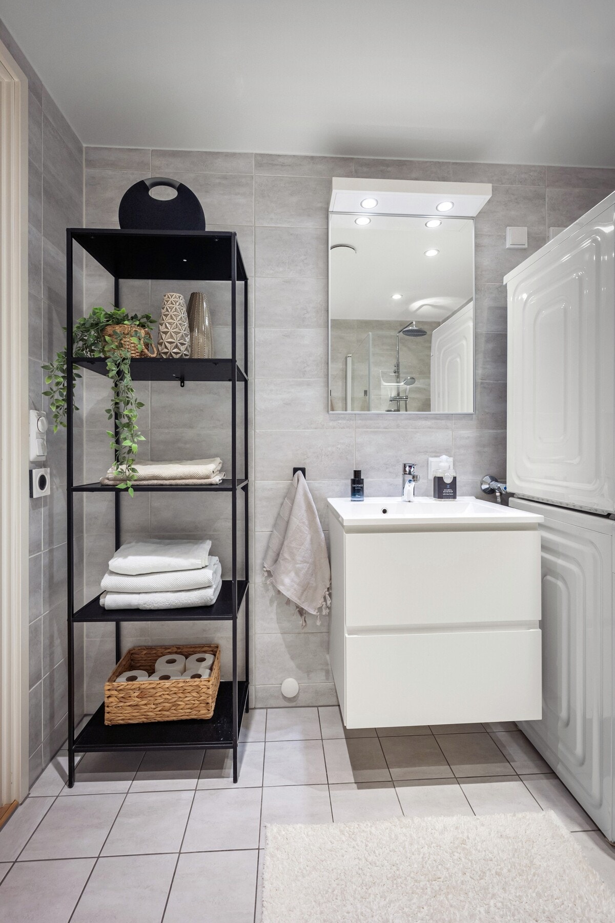 Det foreligger løsning for vaskemaskin på badet. Galleribilde