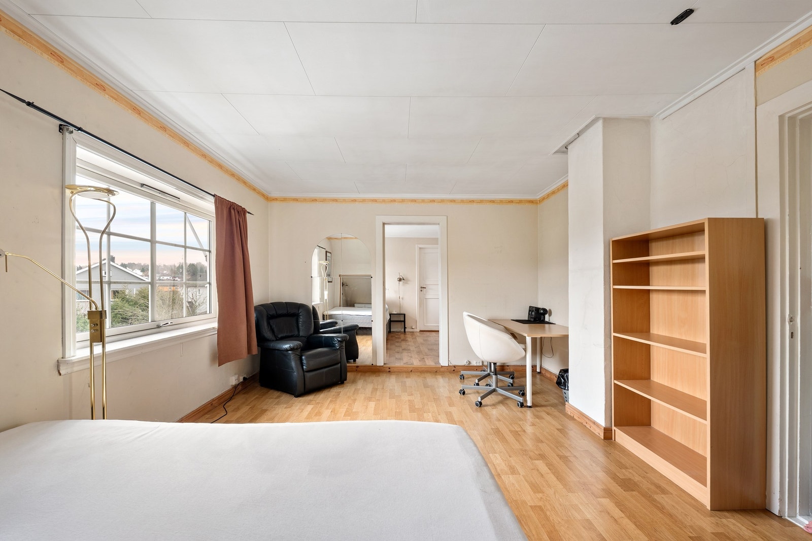 Samtidig med en eventuell oppussing og modernisering av boligen kan det være vel verdt å kartlegge mulighetene for en optimalisering av romløsningen. Galleribilde