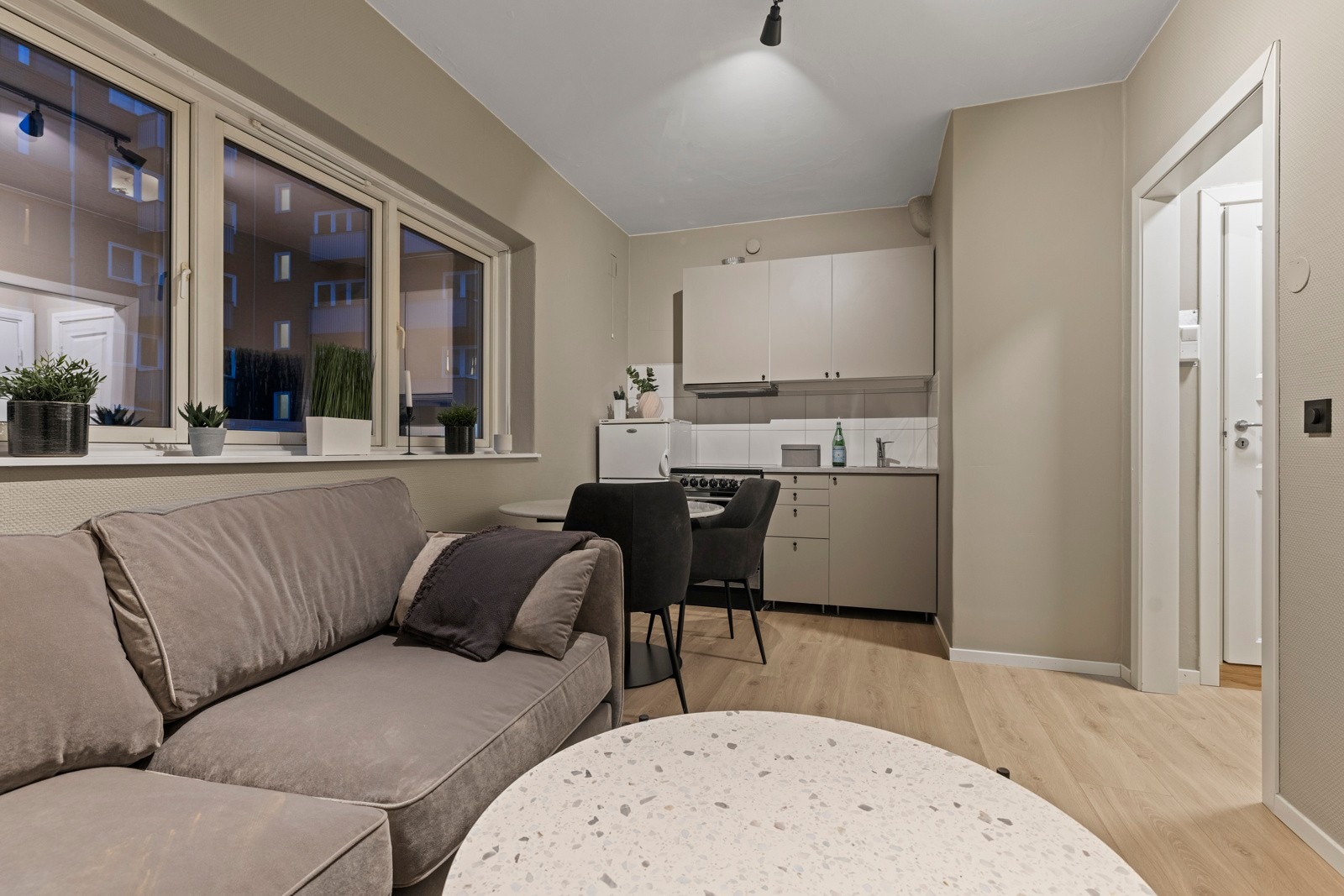 Dagfoto - H0105 06 Galleribilde