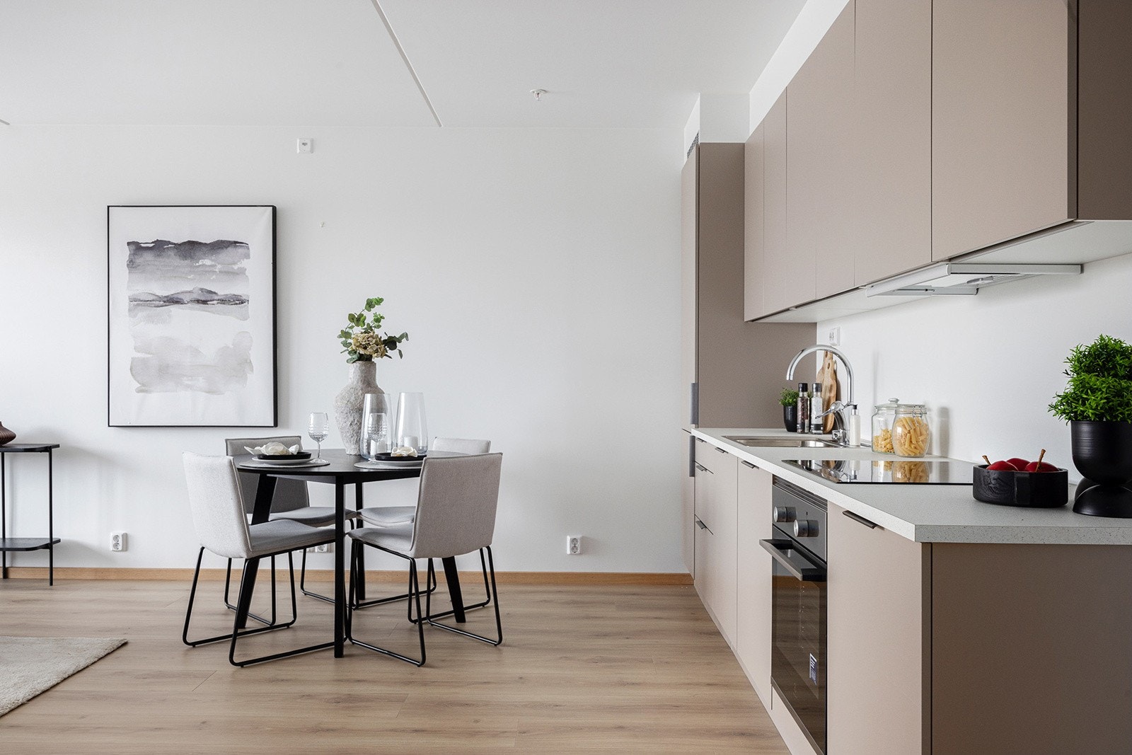 Her er det plass til spisegruppe. Galleribilde