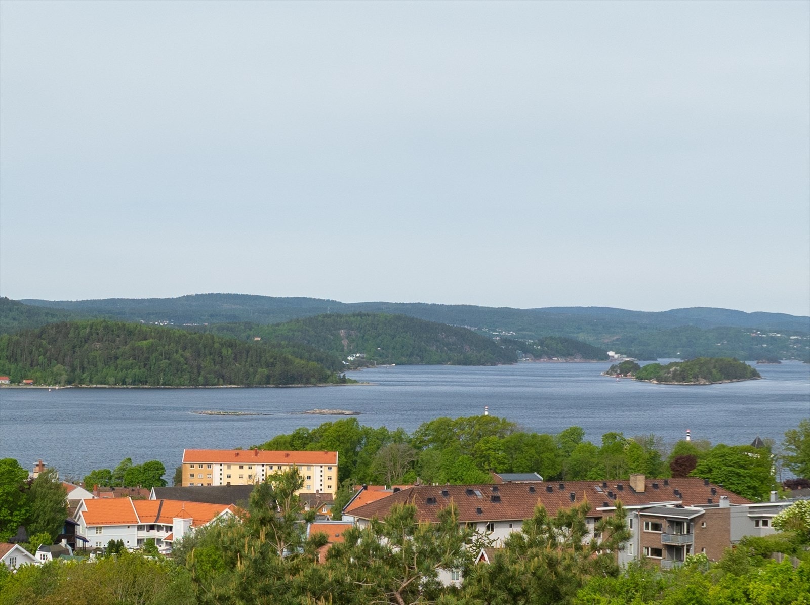 Nydelig utsikt inn Vestfjorden.jpg Galleribilde