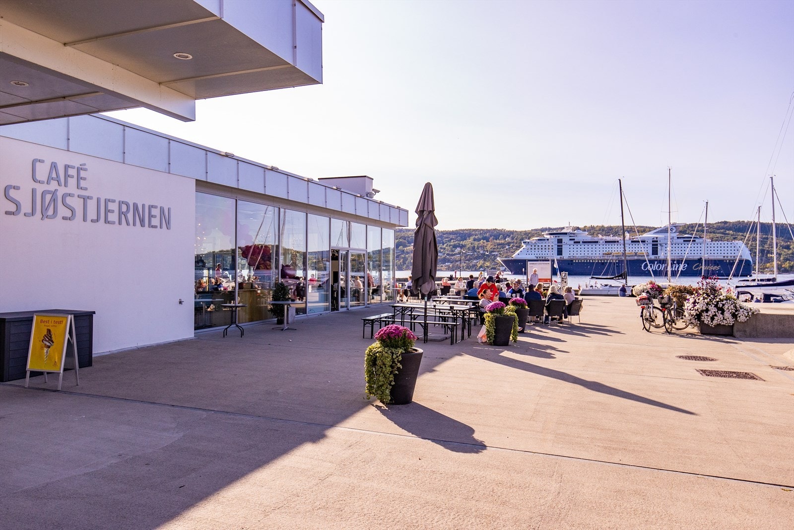 Sjøstjernen cafe og Drøbak gjestehavn Galleribilde