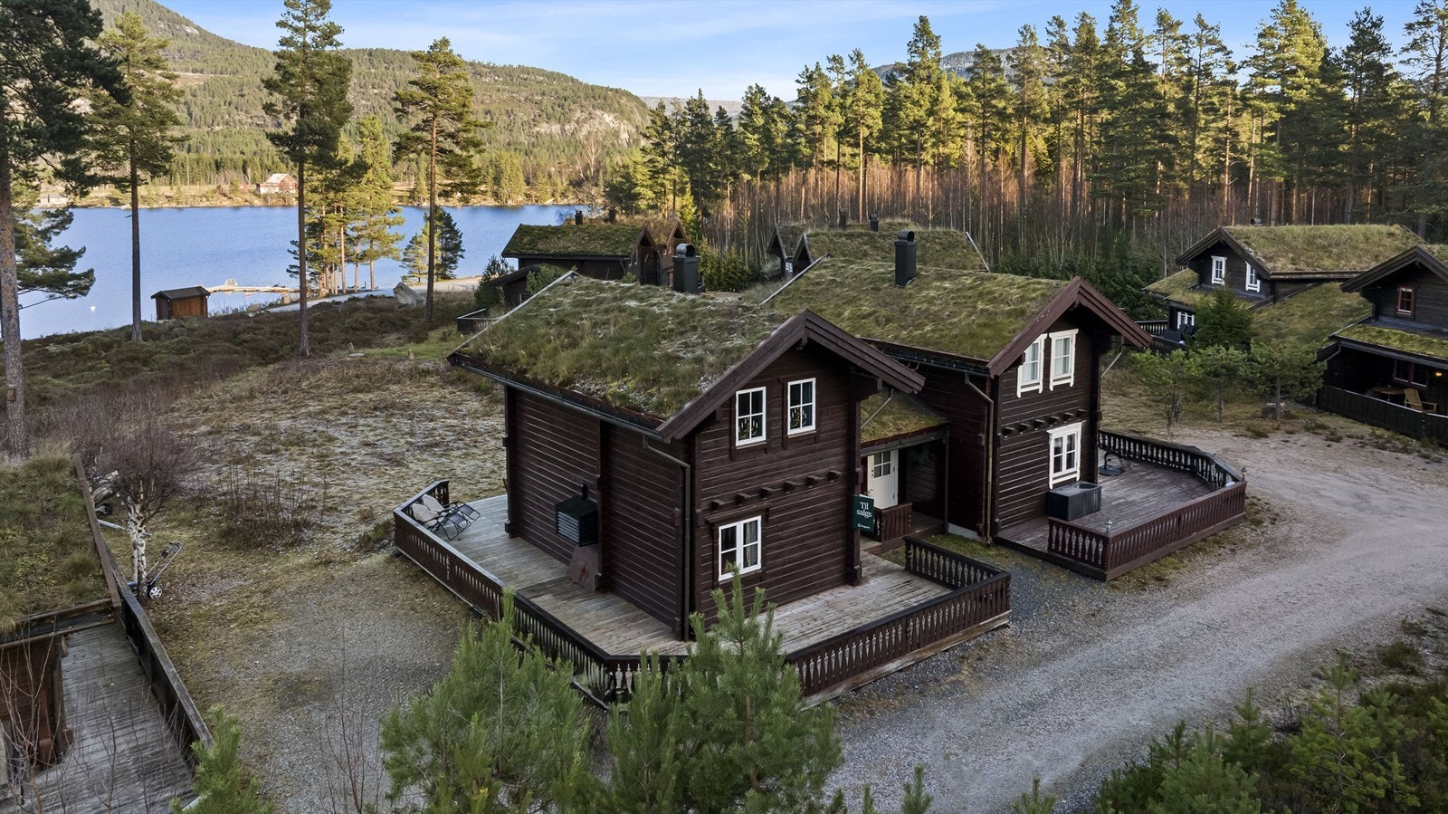 Rolig og fint beliggende i Straumebuktvegen Galleribilde