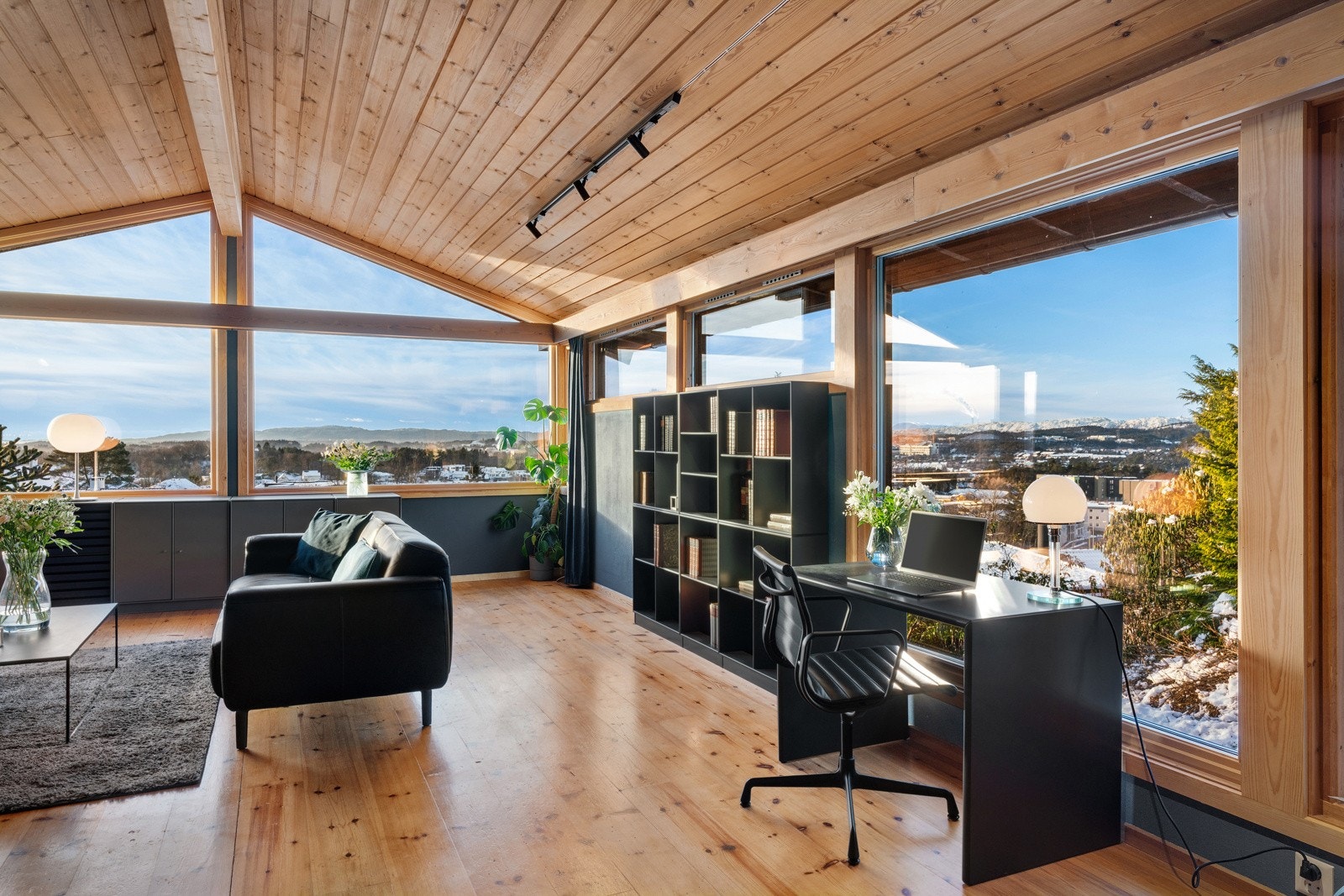 - Det er god plass til å innrede i flere soner - Galleribilde