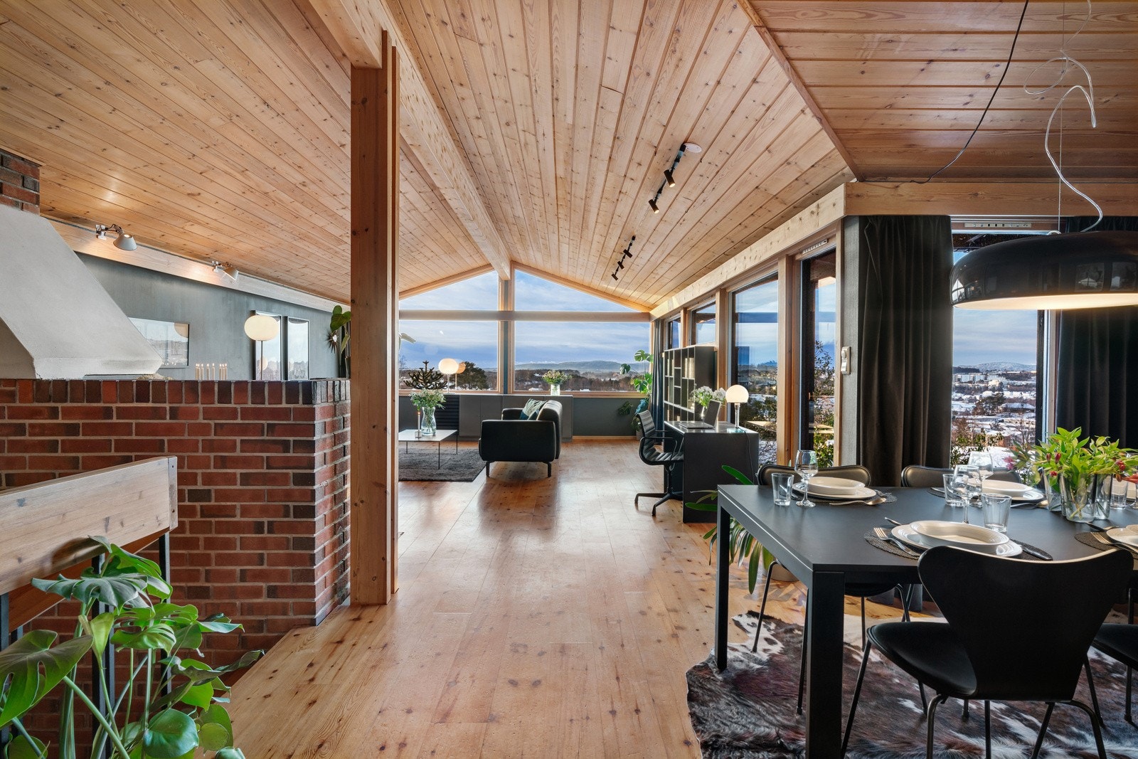 - Boliget har et meget godt utgangspunkt til å skape et drømmehjem for familien - Galleribilde