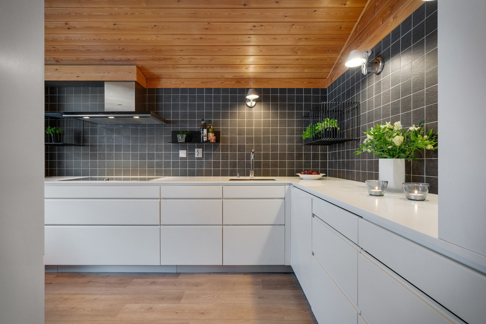 - Kontakt megler ved behov for privatvisning eller gratis e-takst av egen bolig - Galleribilde