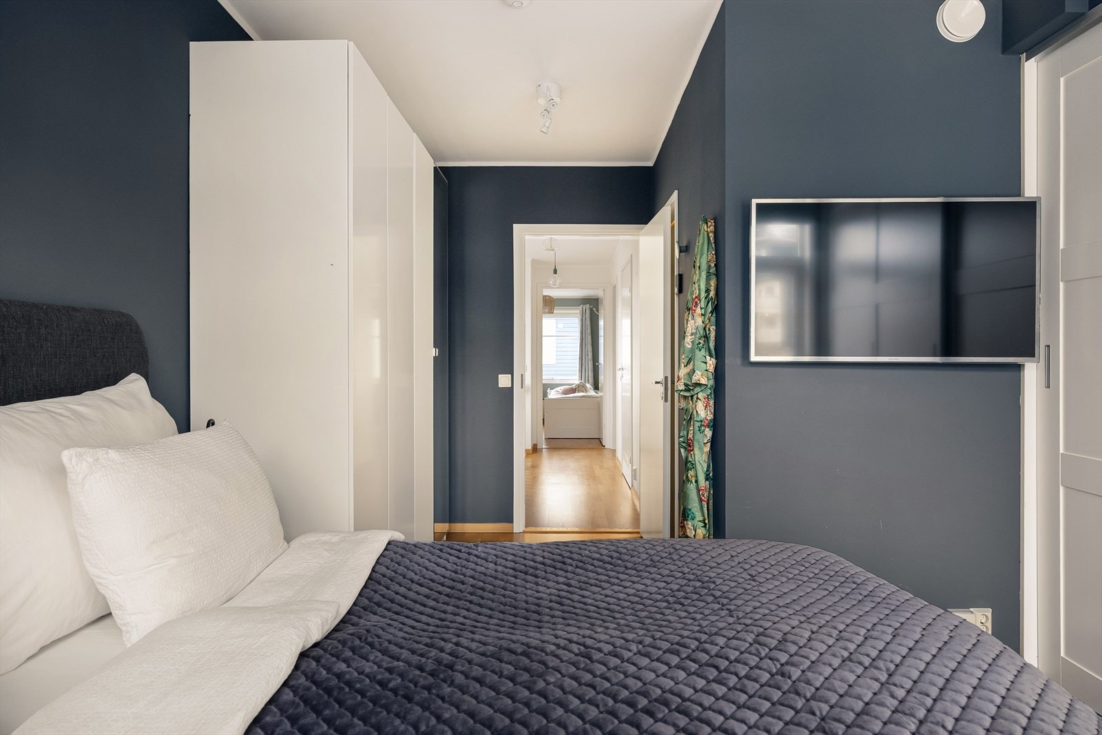 Rommet er også tilknyttet egen innvendig bod. Galleribilde