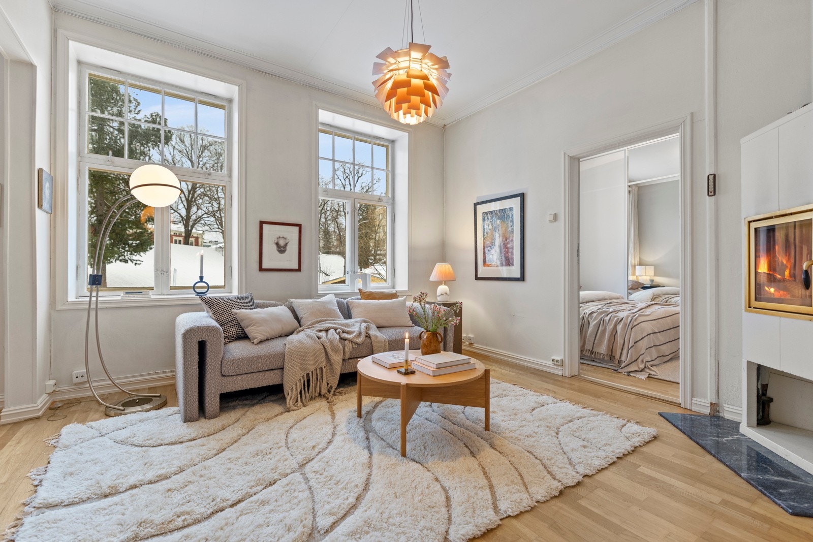 Leiligheten har en god takhøyde på 2,98m som gjør at rommene føles luftige. Galleribilde