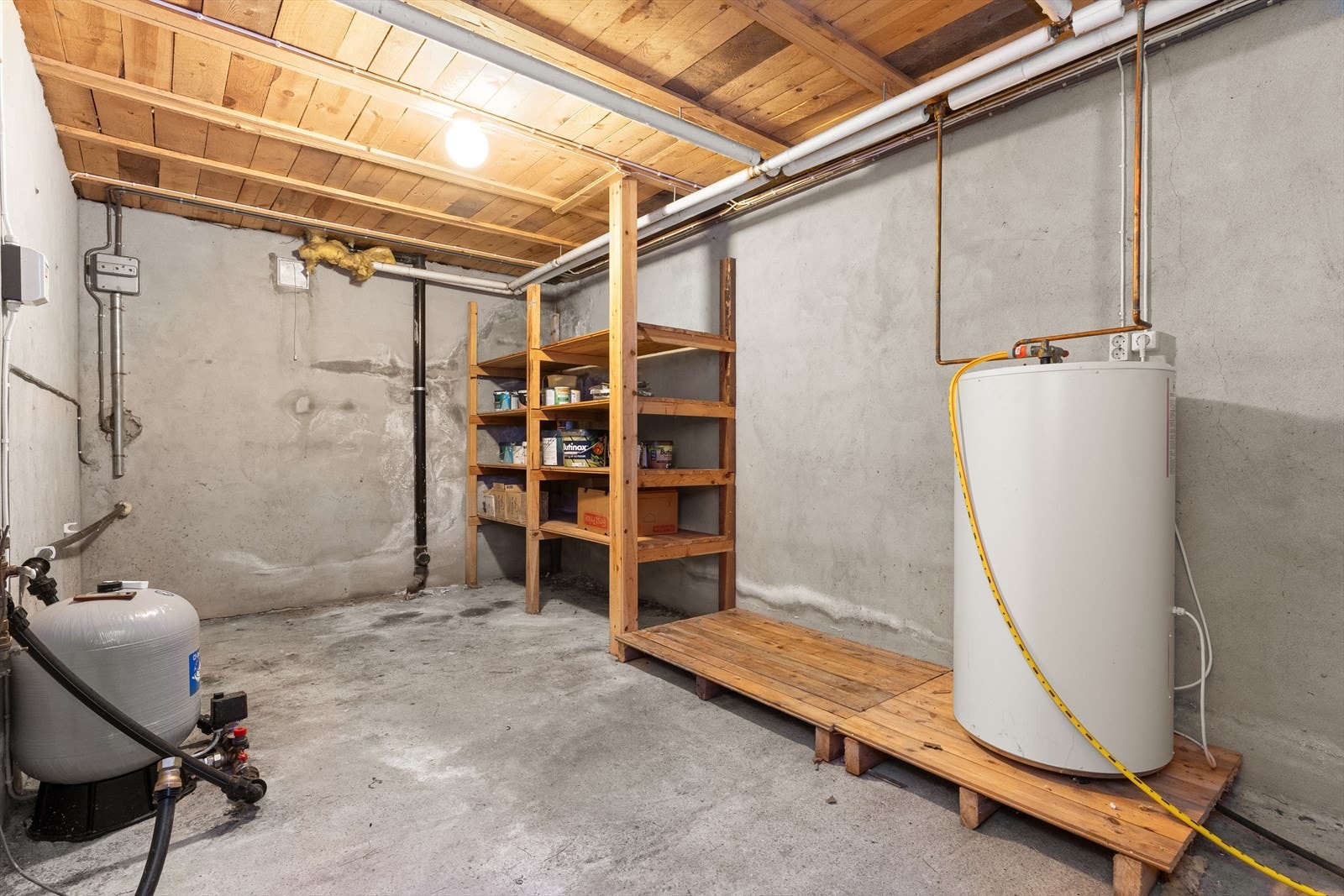 Bod i kjeller. Galleribilde