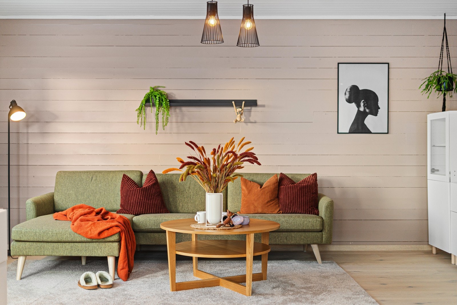 Nydelig stue med varme og karakter. Galleribilde