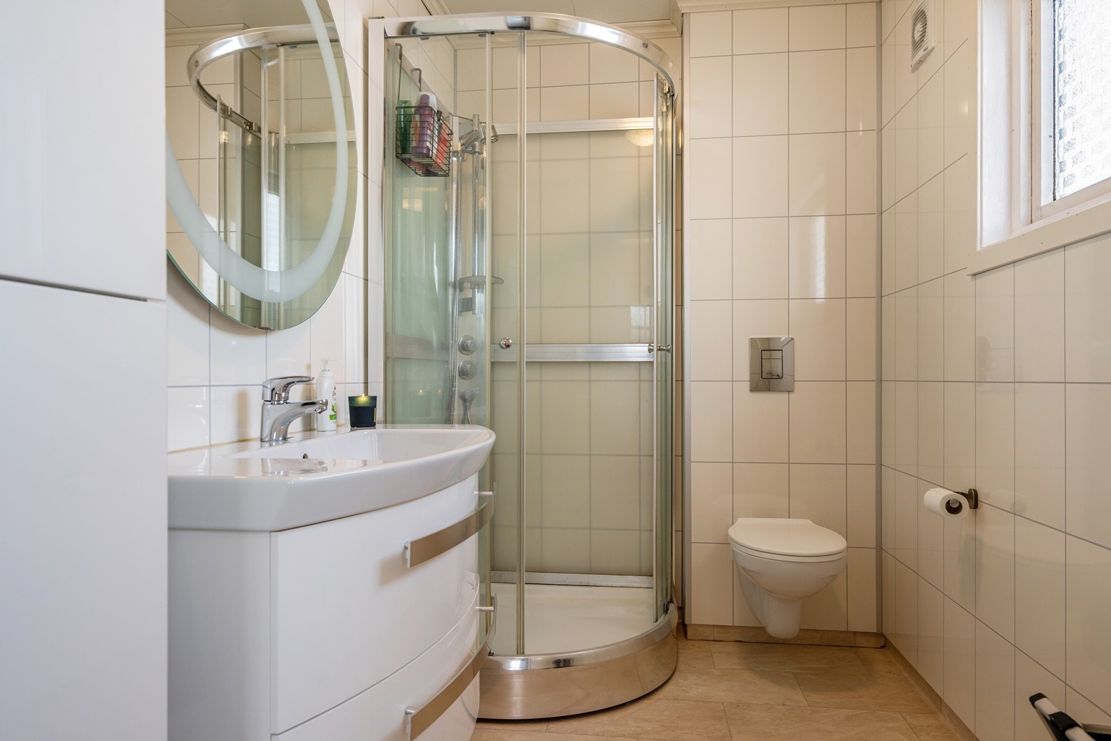 Badet i hovedetasjen Galleribilde