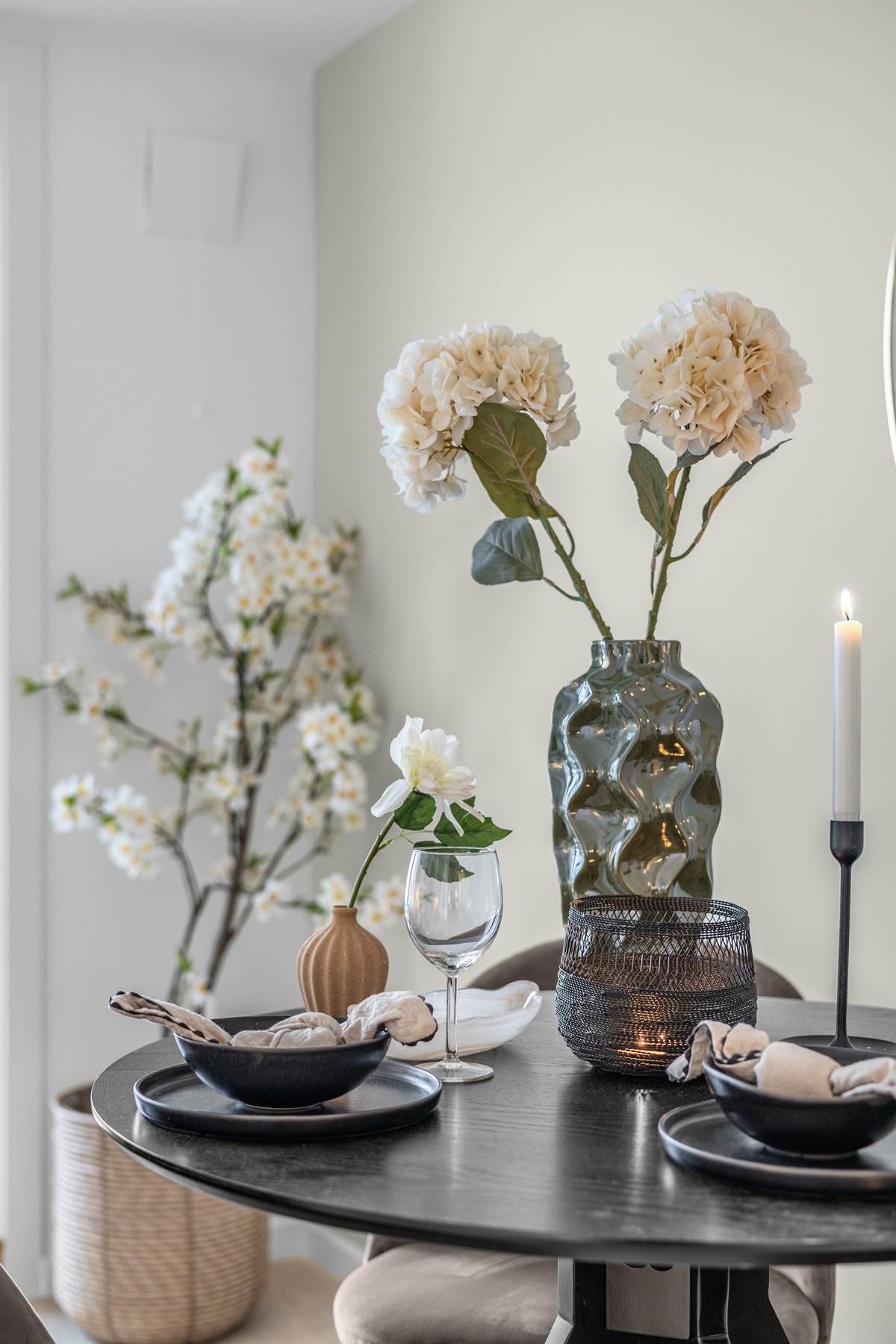 I nærområdet finnes gode treningstilbud, blant annet STOLT Trening Stovner og SATS Kalbakken. Galleribilde