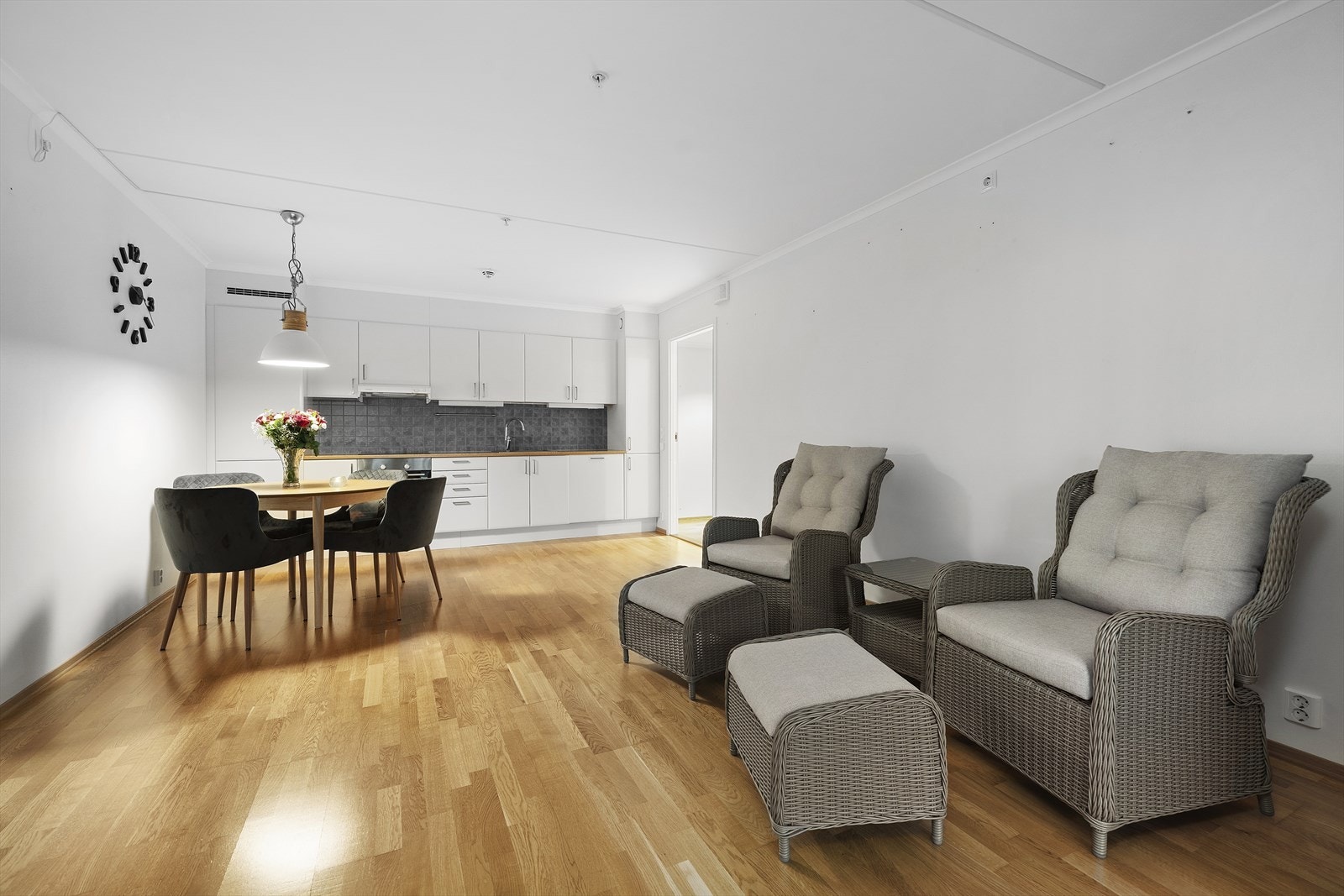 Stue og kjøkken Galleribilde