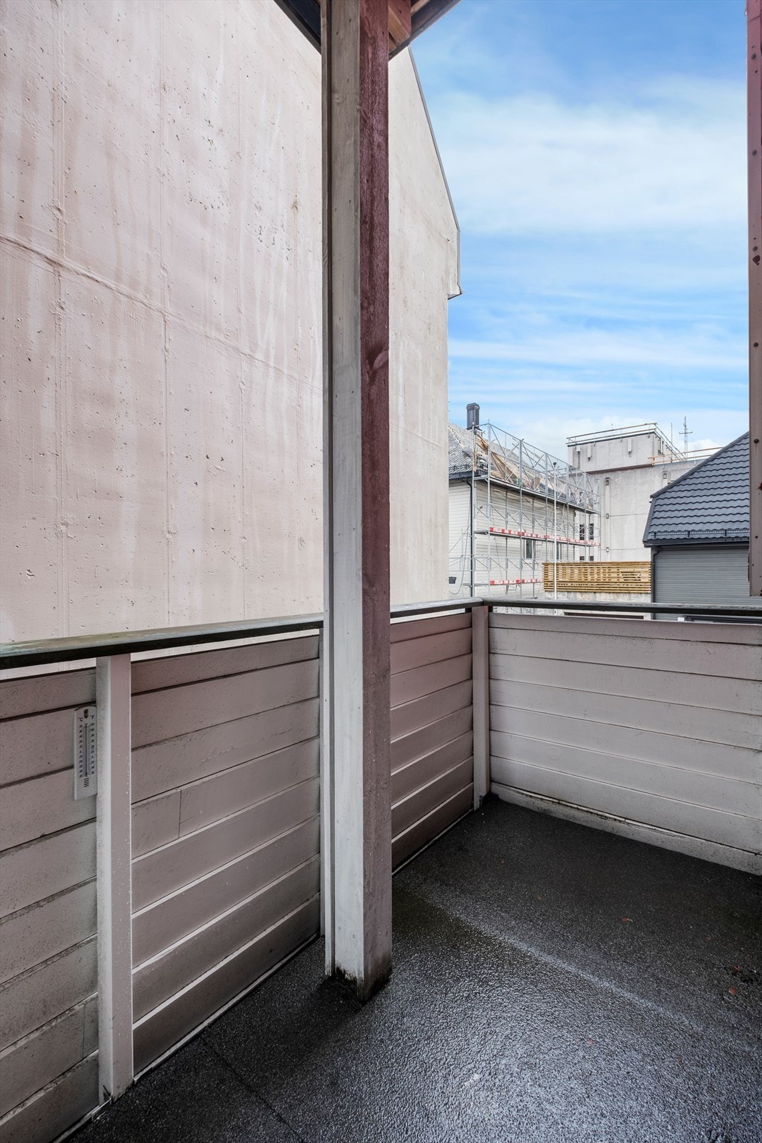 Overbygd balkong mot øst Galleribilde