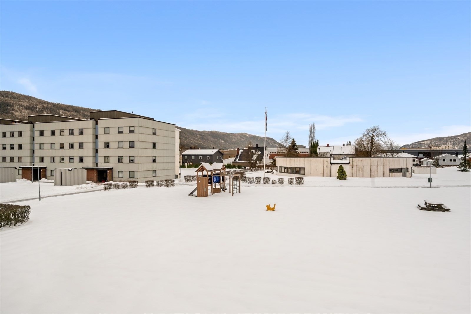 Populært og veletablert boområde med rolig miljø. Galleribilde