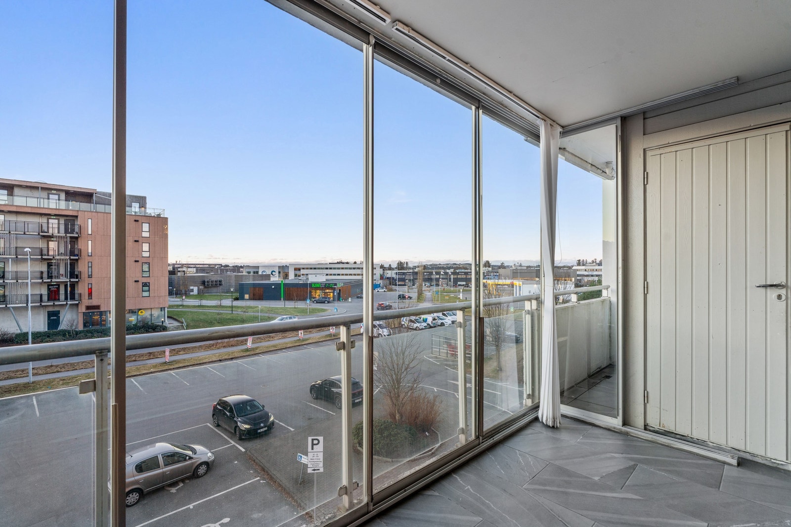 Utvendig bod Galleribilde