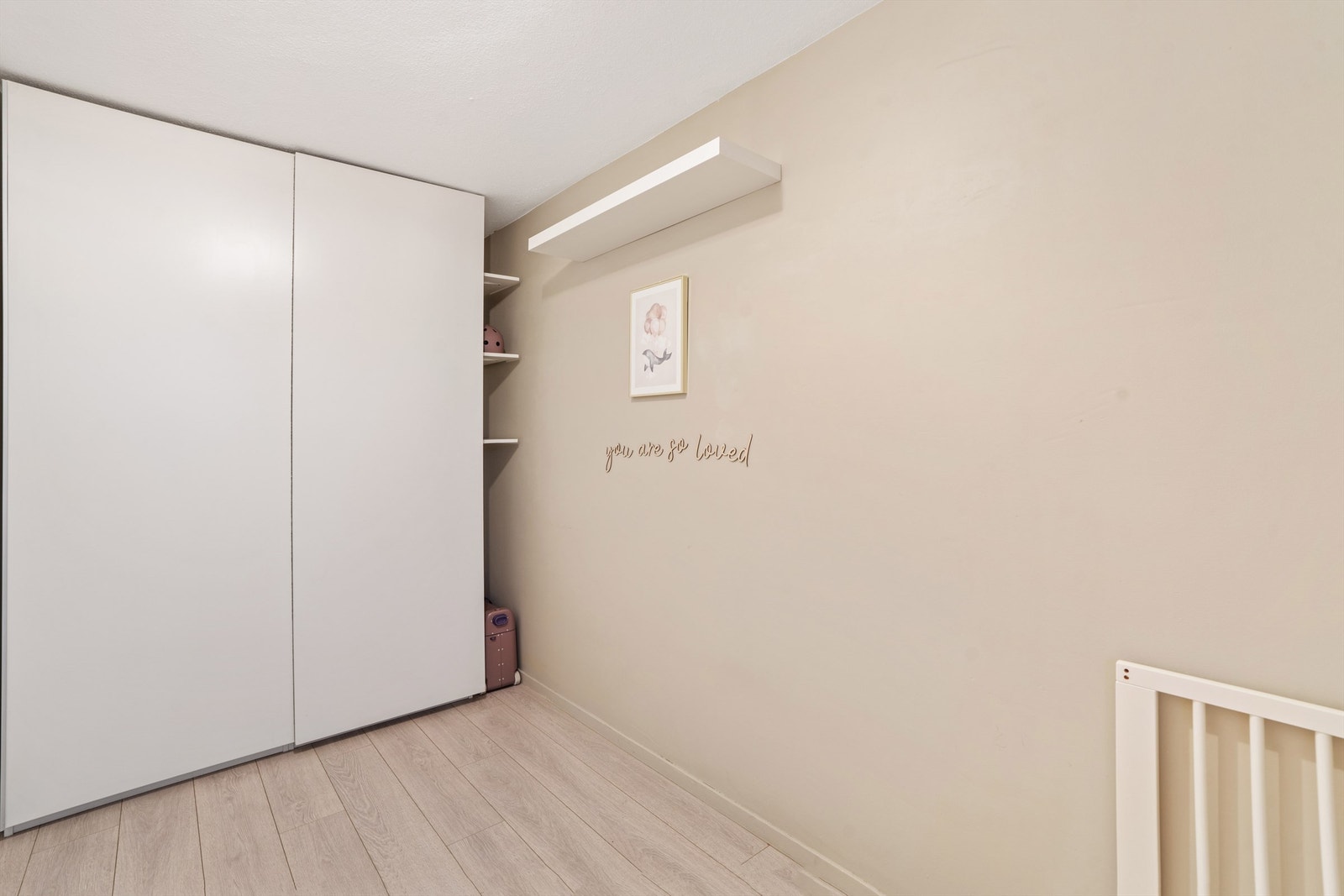 Også her er det plass til garderobeløsning for effektiv oppbevaring. Galleribilde