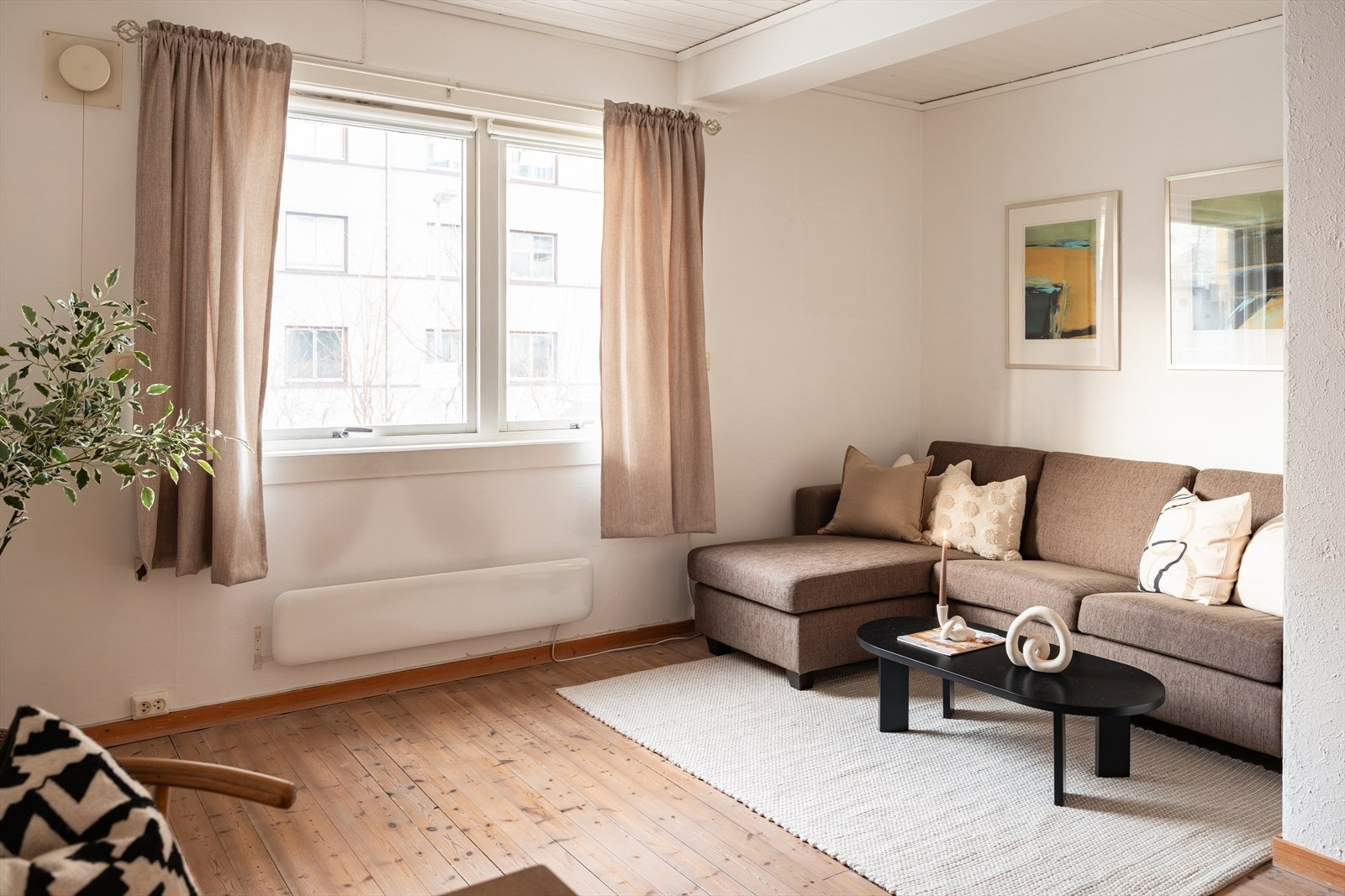 Velkommen til Thomas von Westens gate 4 - En lun og sentral leilighet i høy første etasje med attraktiv beliggenhet på Voldsminde. Galleribilde