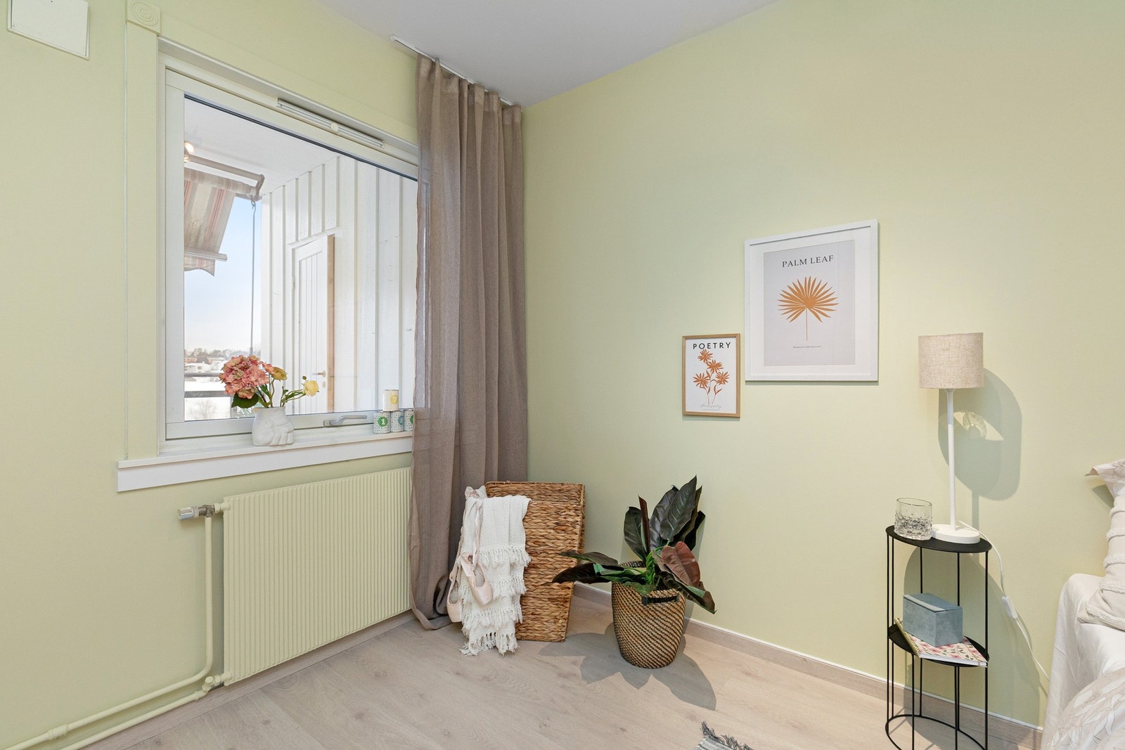 Rommet egner seg godt som f.eks. barnerom, gjesteværelse eller hjemmekontor. Galleribilde