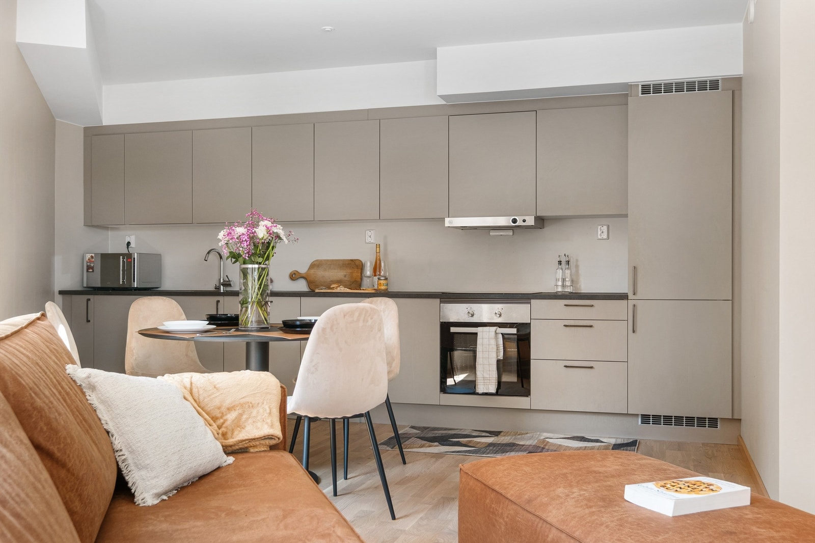 Plass til å etablere en spisestue sone. Galleribilde