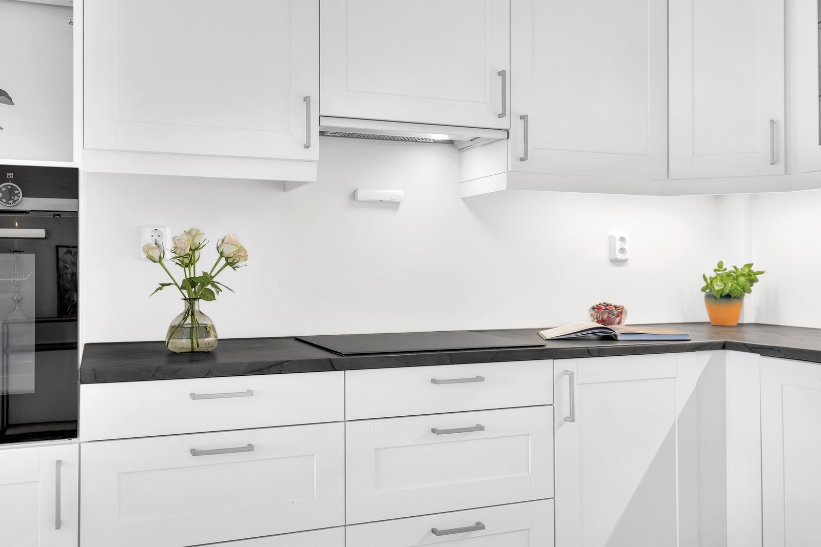 Benkeplater av laminat. Galleribilde