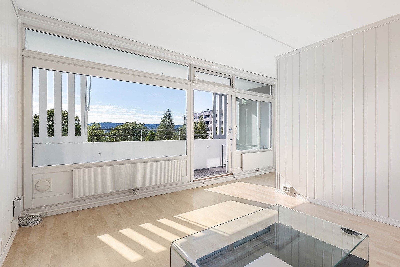 Stuen har gode møbleringsmuligheter og god plass til sofagruppe og TV-benk. Galleribilde