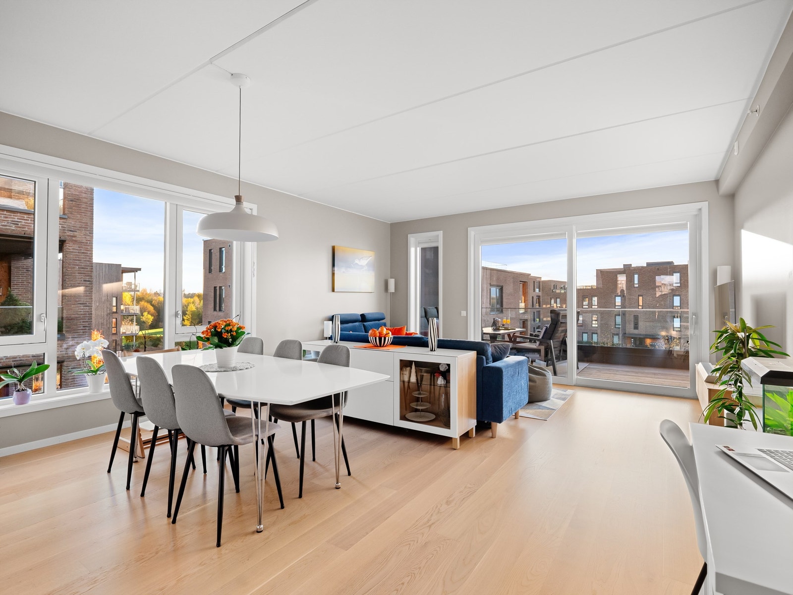 Det er vannbåren varme og balansert ventilasjon Galleribilde